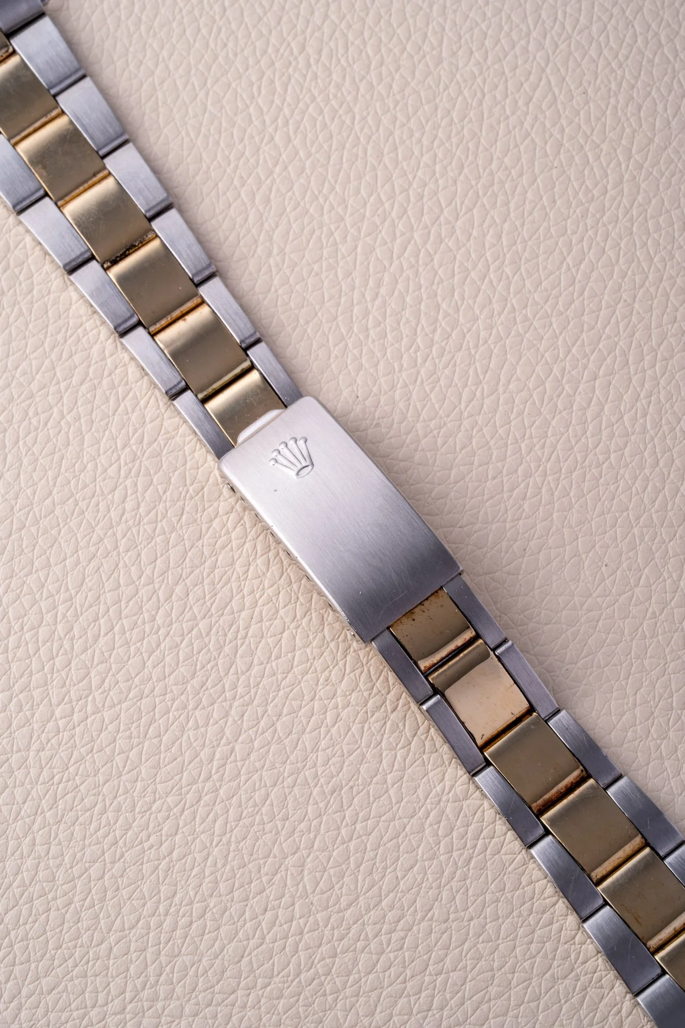 A_Oyster_19mm_TT_Folded_s-9.jpg
