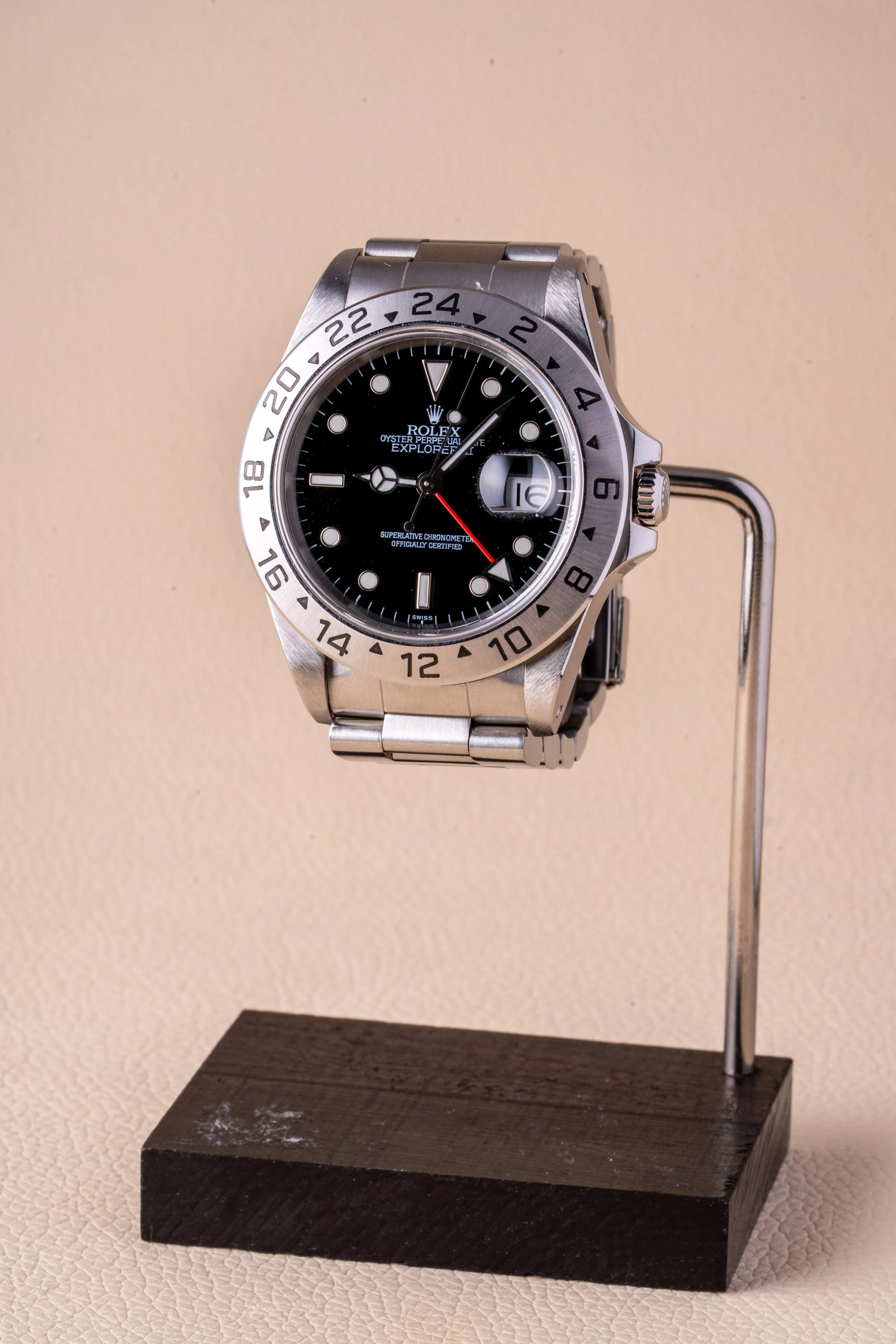 Rolex_Explorer_II_16570_C24-1.jpg