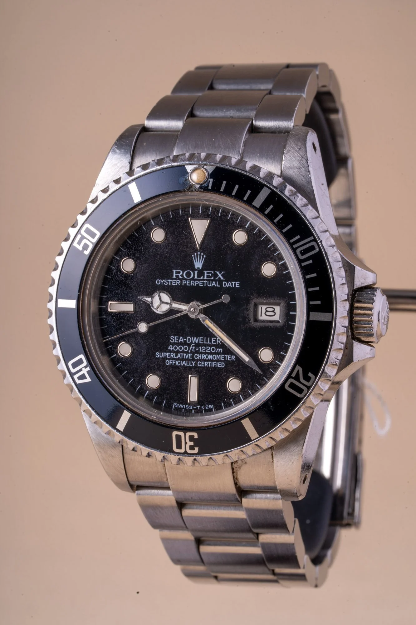 Rolex_Sea_Dweller_C_16660_s-3.jpg