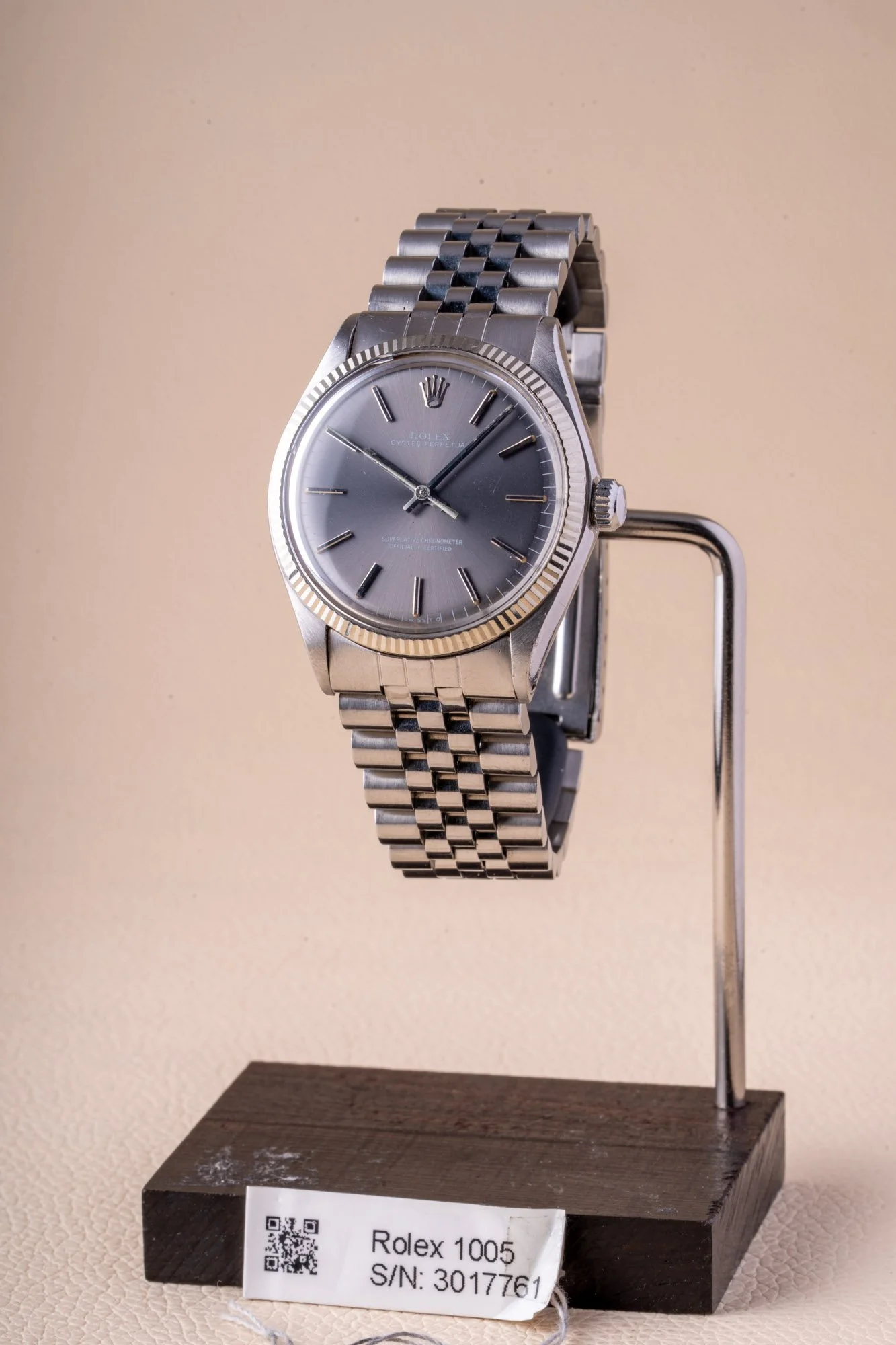Rolex_Oyster_Perpetual_34_A_1005_s.jpg