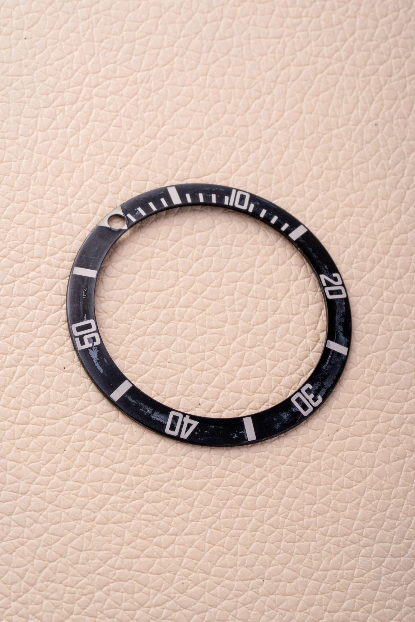 Bezel_D_Black_s-2.jpg