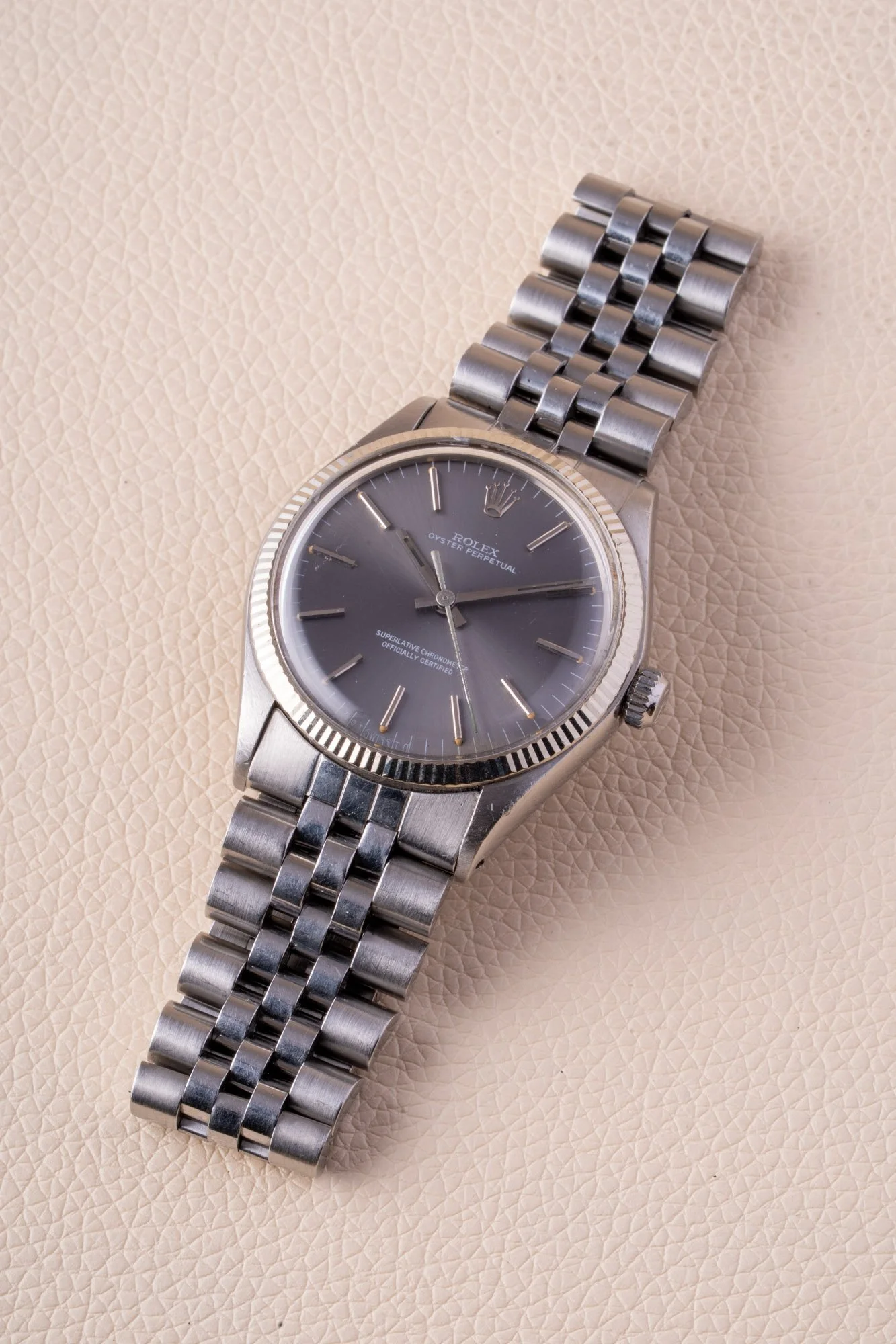 Rolex_Oyster_Perpetual_34_A_1005_s-6.jpg