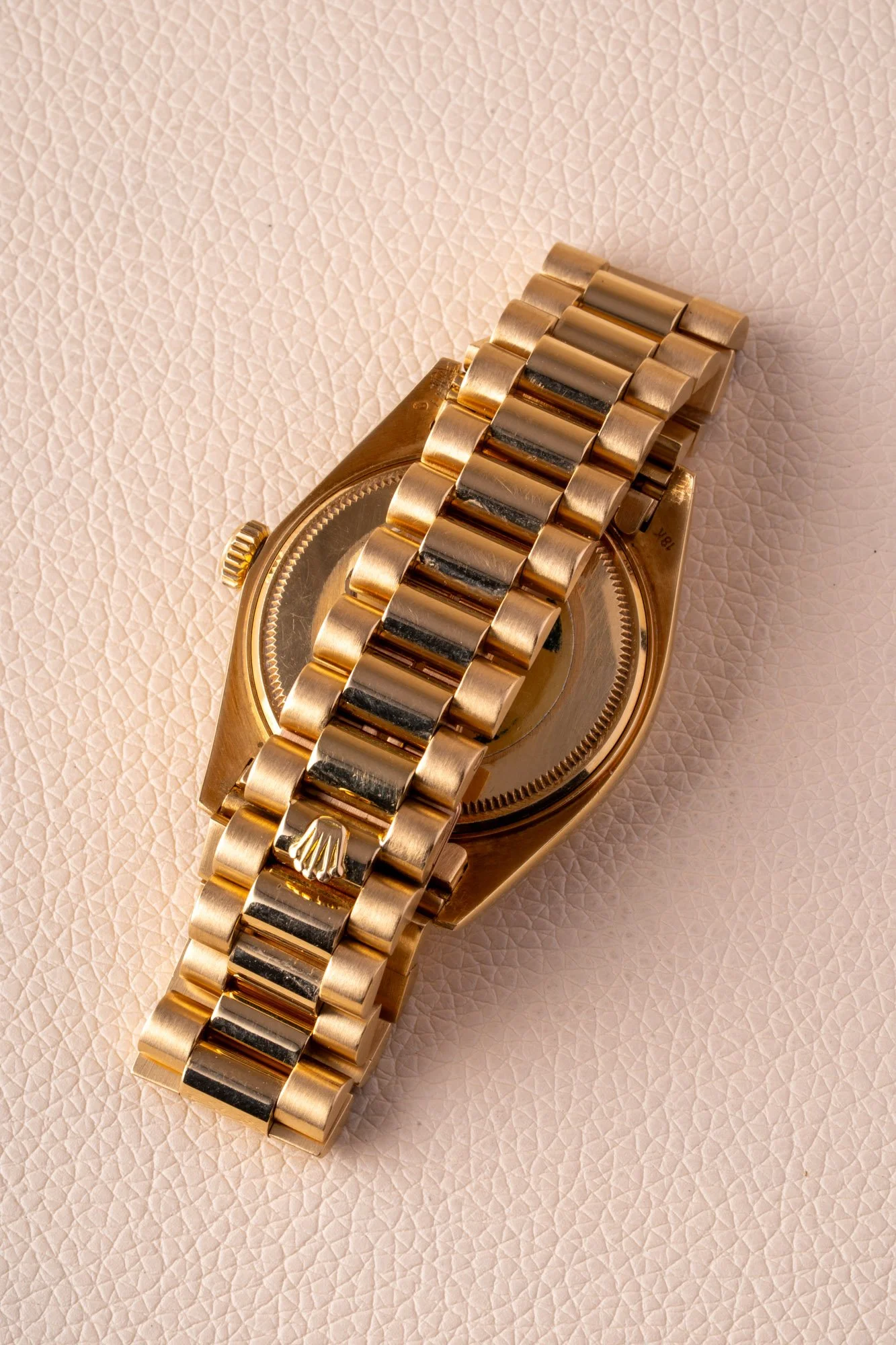 Rolex_Datejust_Gold_A_s-7.jpg