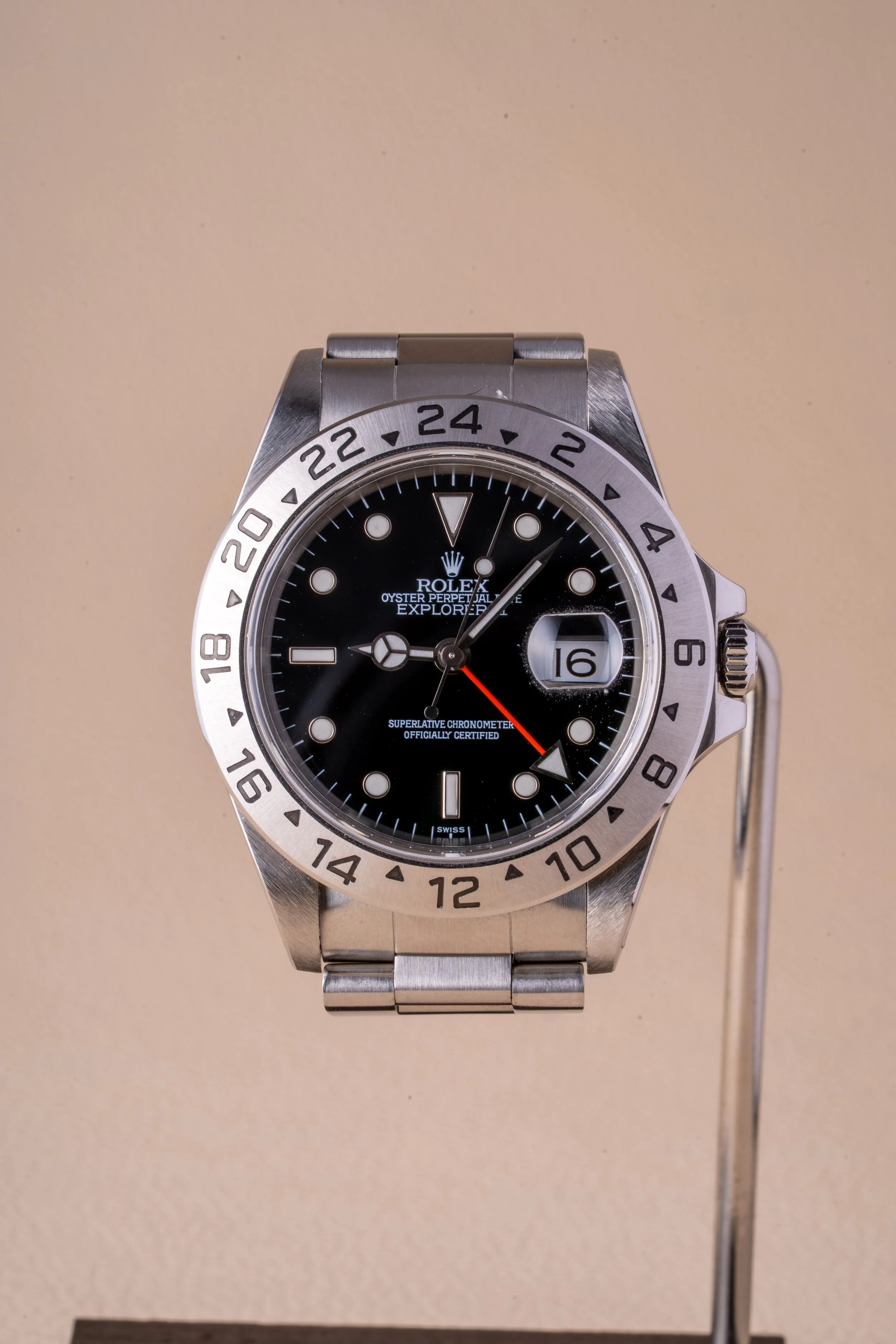 Rolex_Explorer_II_16570_C24-2.jpg