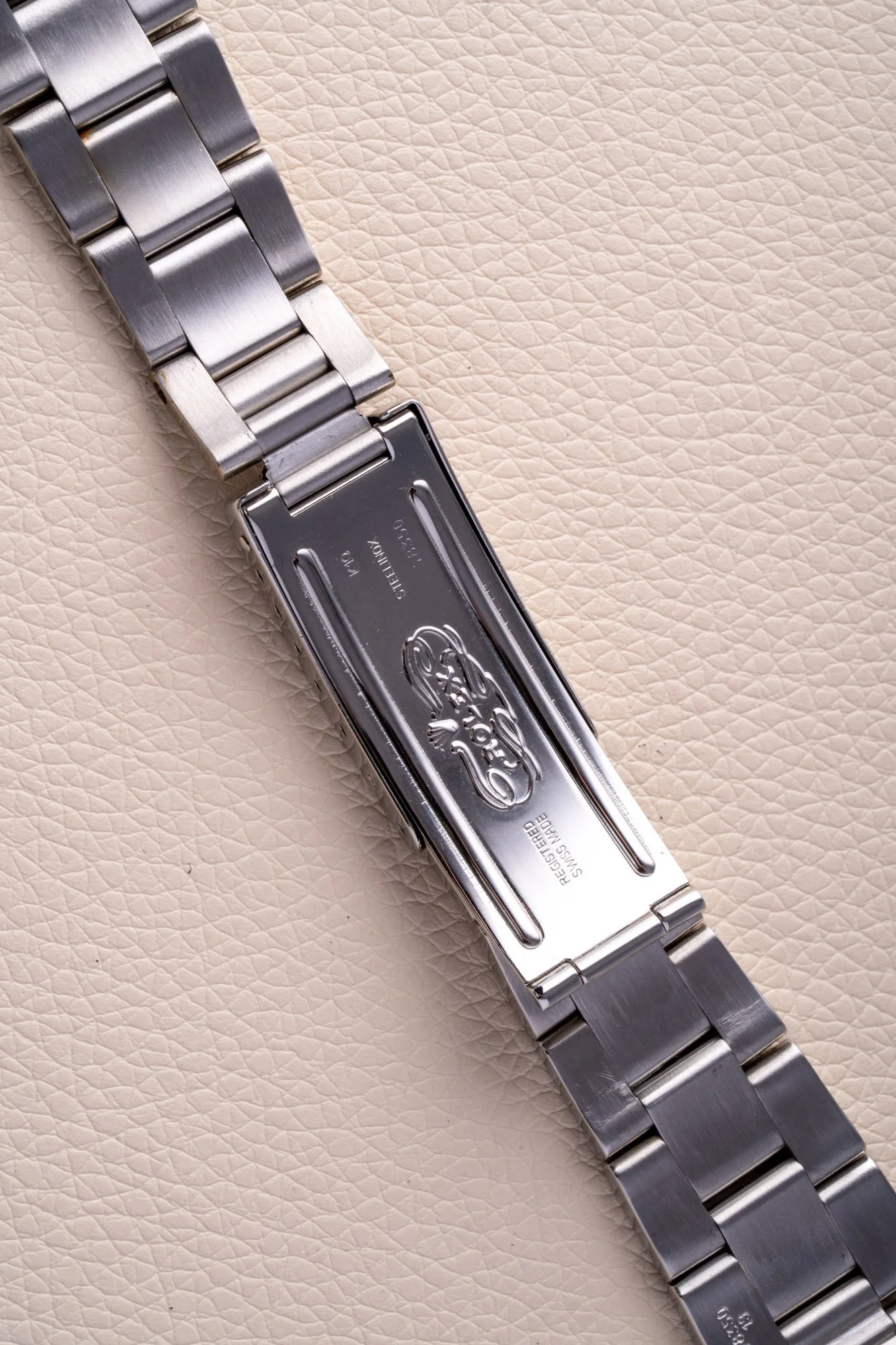 J_Oyster_19mm_Solid_s-9.jpg
