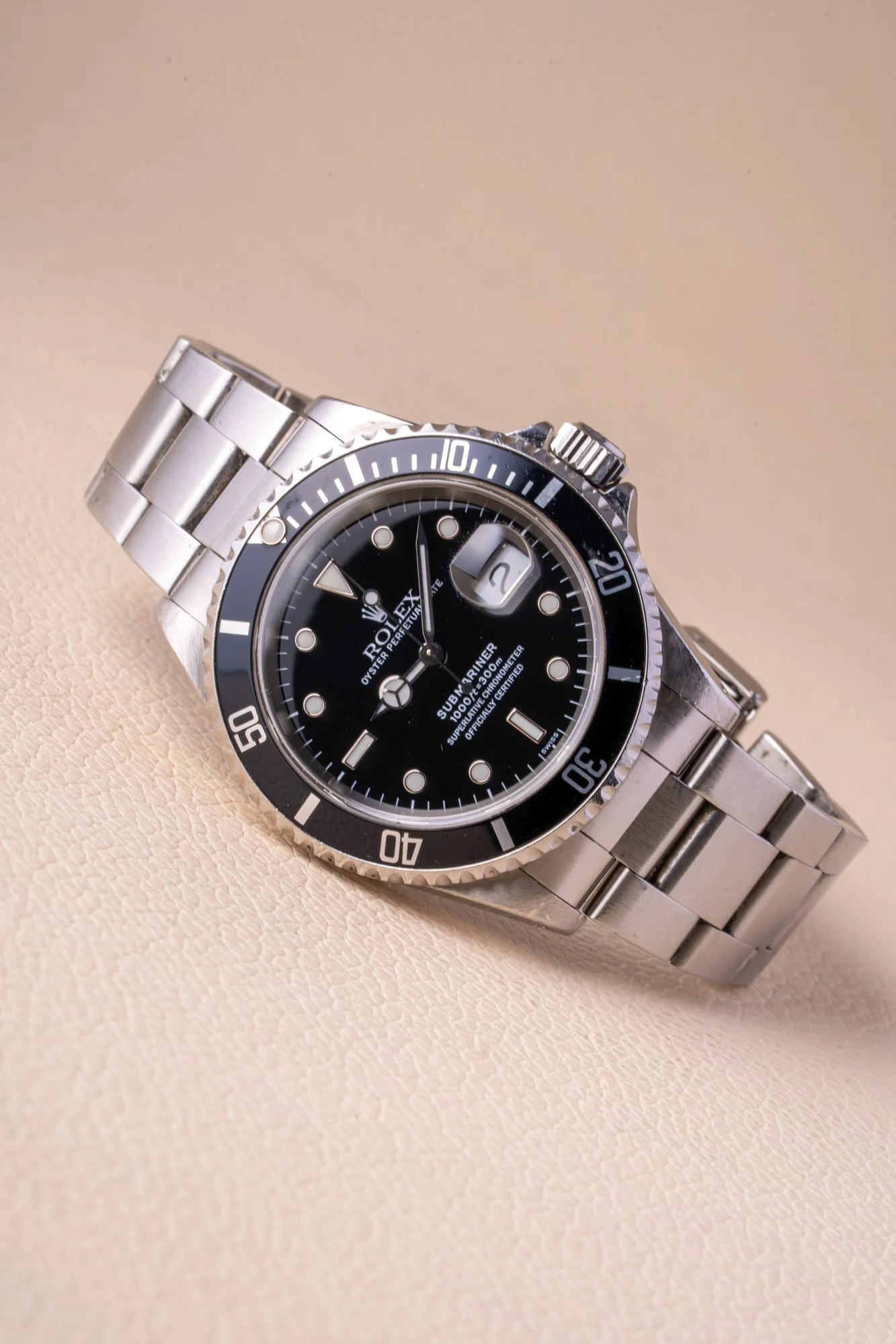 Rolex_Submariner_B_16610_s-4.jpg