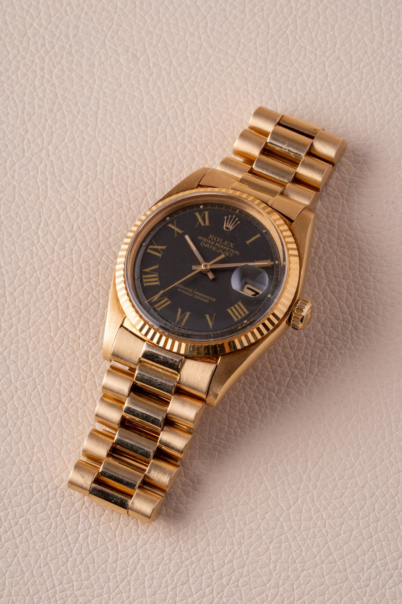 Rolex_Datejust_Gold_A_s-6.jpg