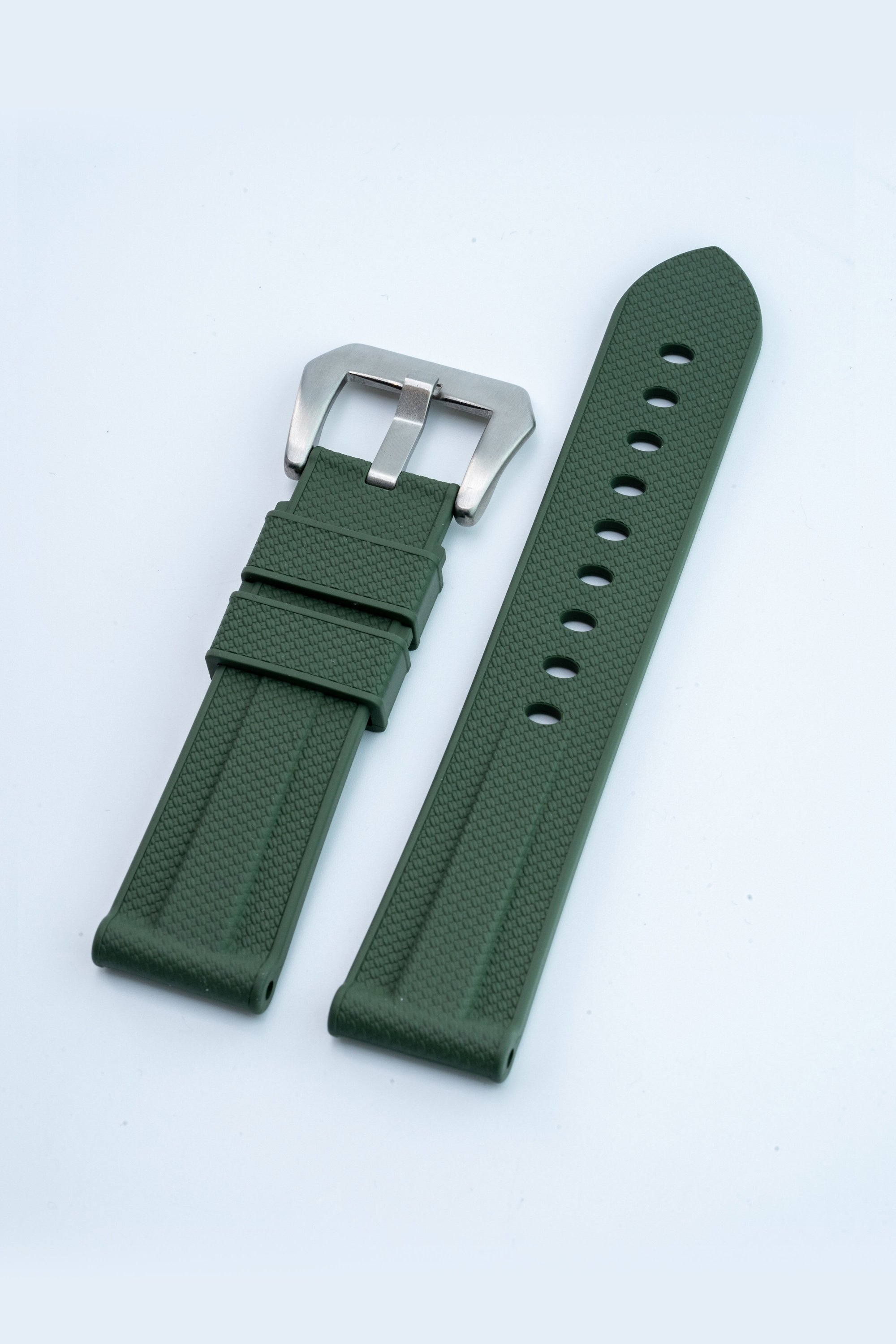 Panerai_24mm_grn-02721s.jpg