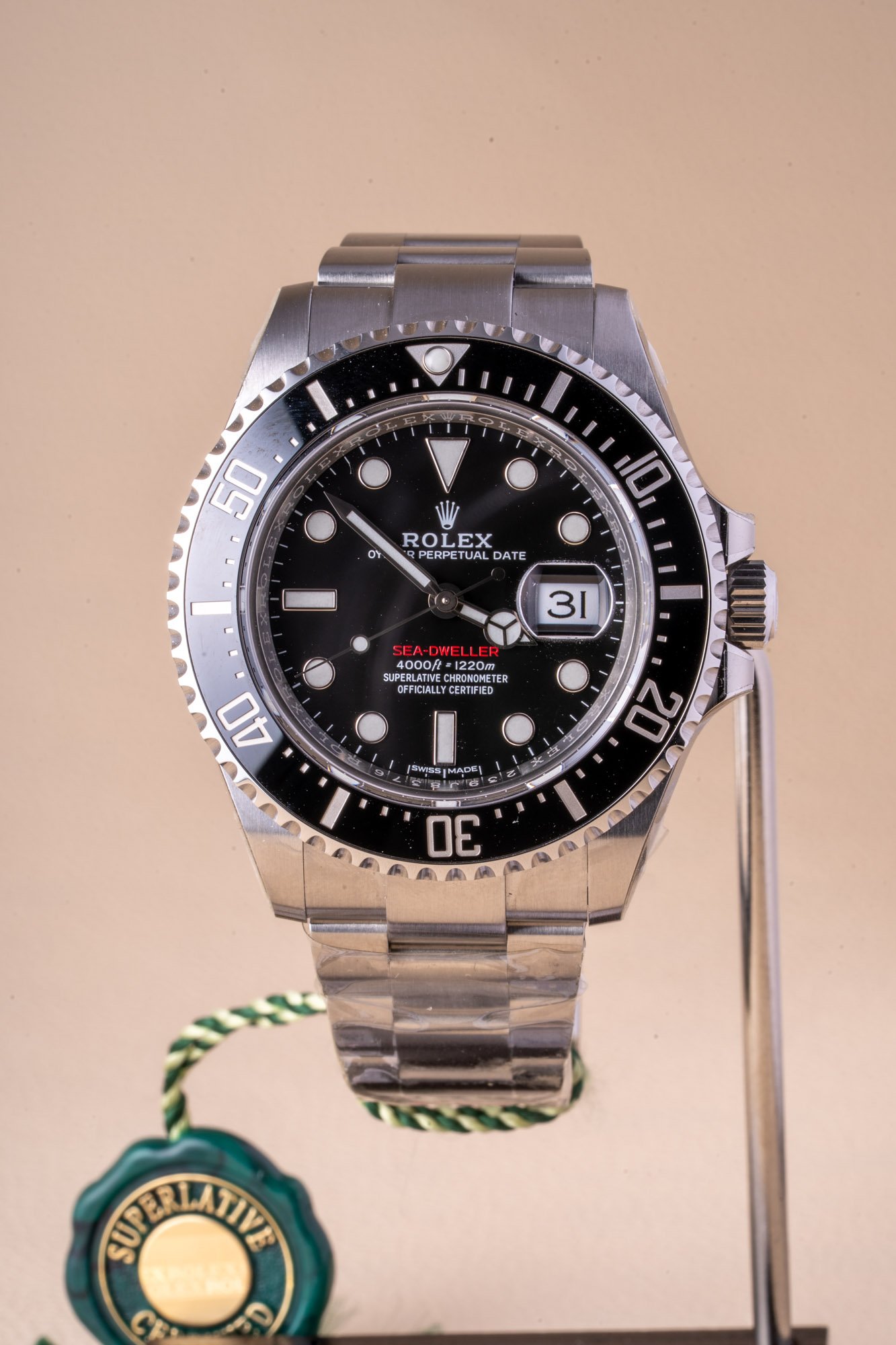 Rolex_Sea_Dweller_B_126600_s-2.jpg