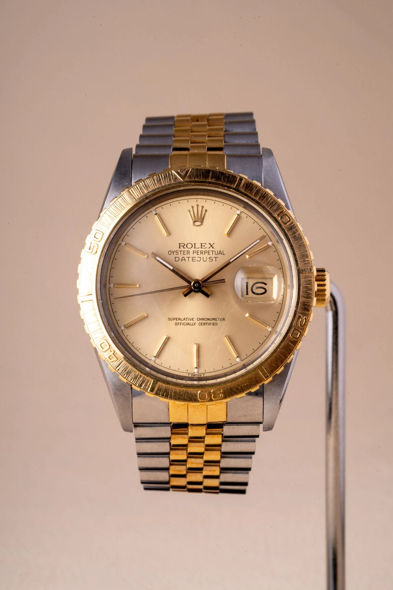 Rolex_Datejust_TT_A_16253_s-2.jpg