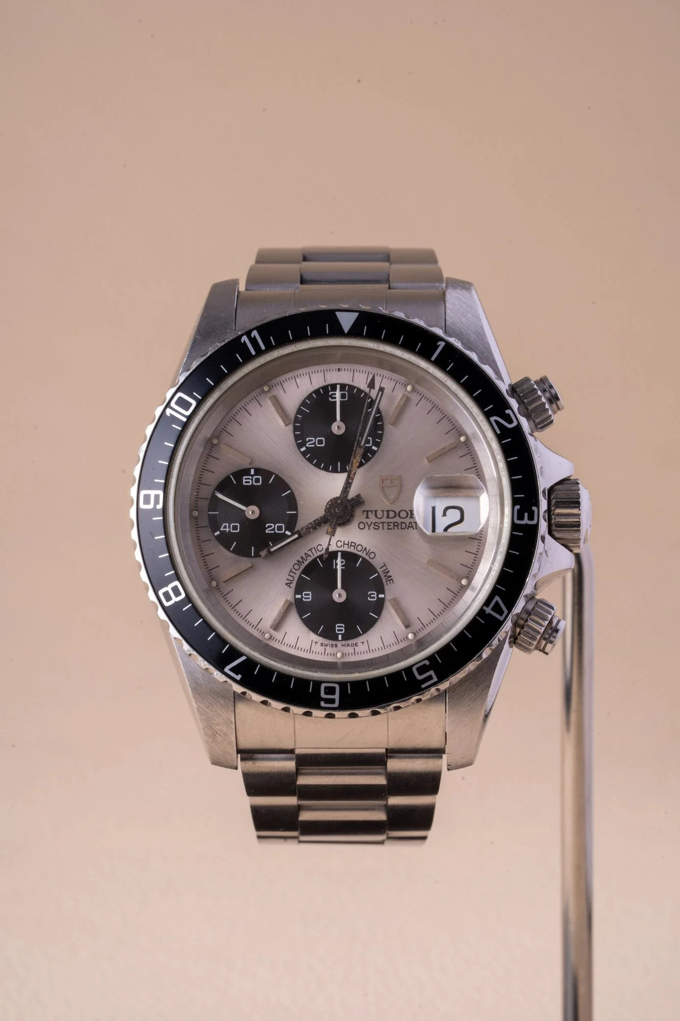 Tudor_79160_Oysterdate_B_s-2.jpg