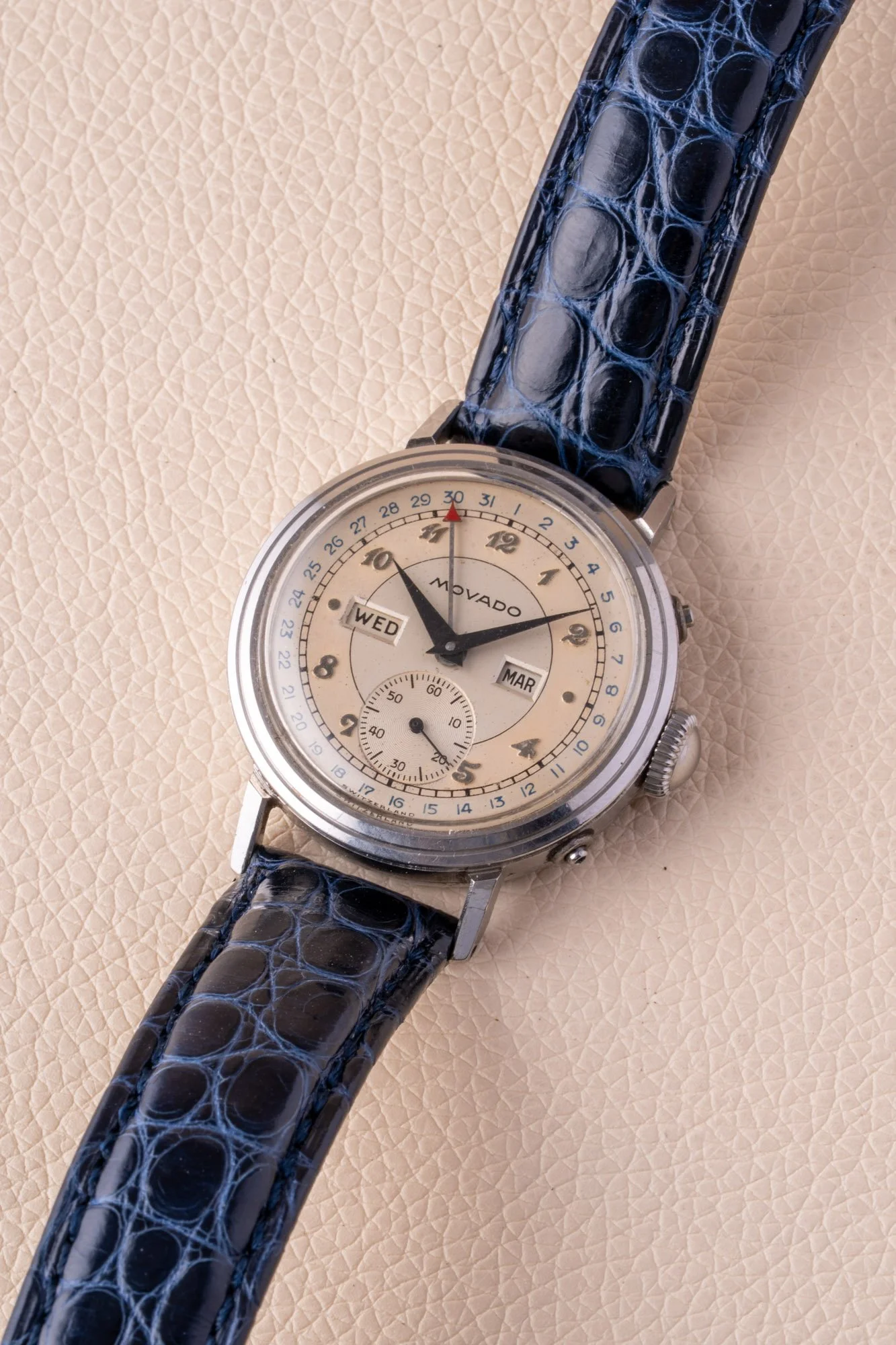 Movado_Triple_Date_Calendar_s-6.jpg