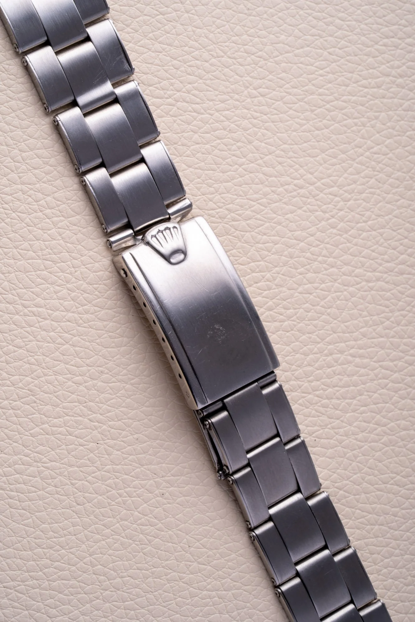C_Oyster_20mm_Rivet_s-4.jpg