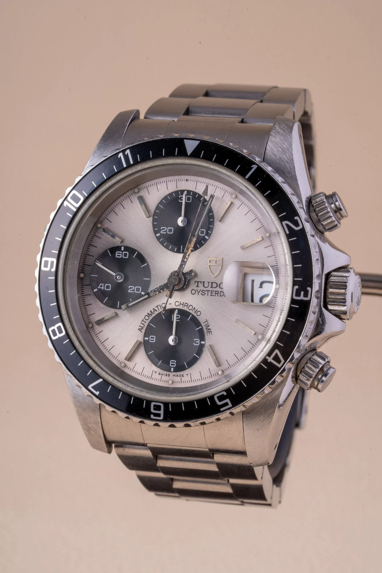 Tudor_79160_Oysterdate_B_s-3.jpg