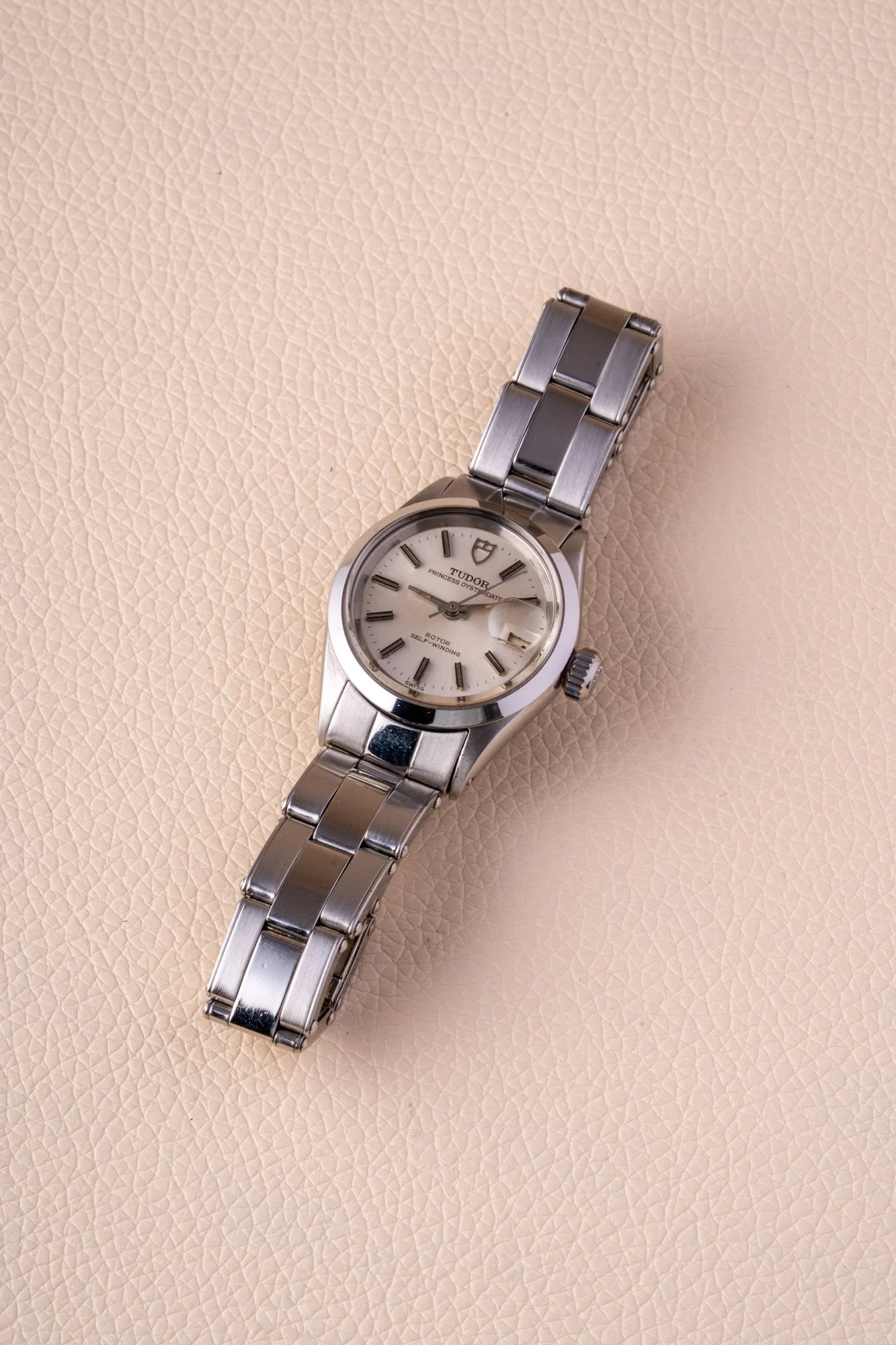 Tudor_Prince_Oysterdate_Lady_A_s-6.jpg
