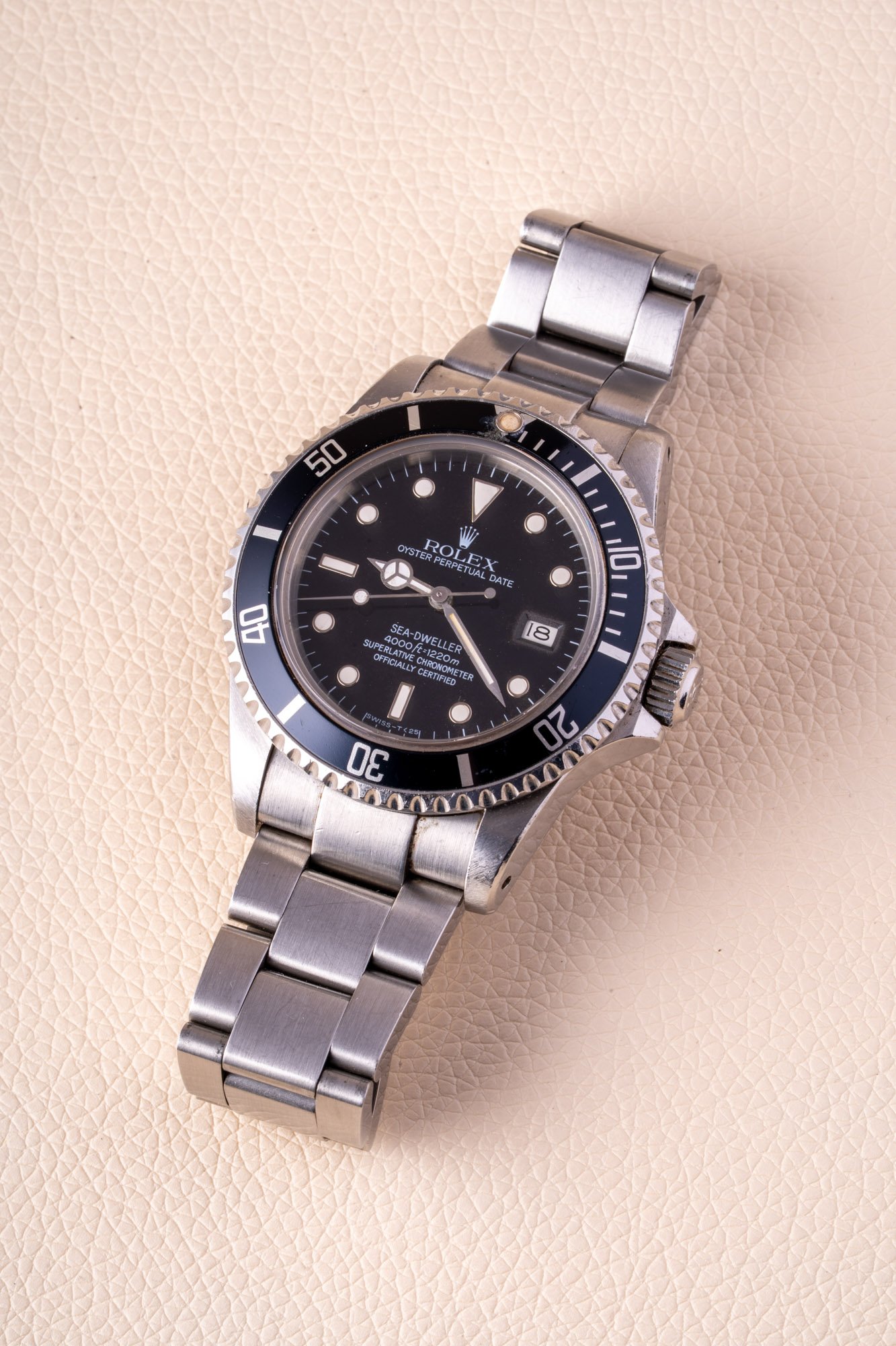 Rolex_Sea_Dweller_C_16660_s-6.jpg