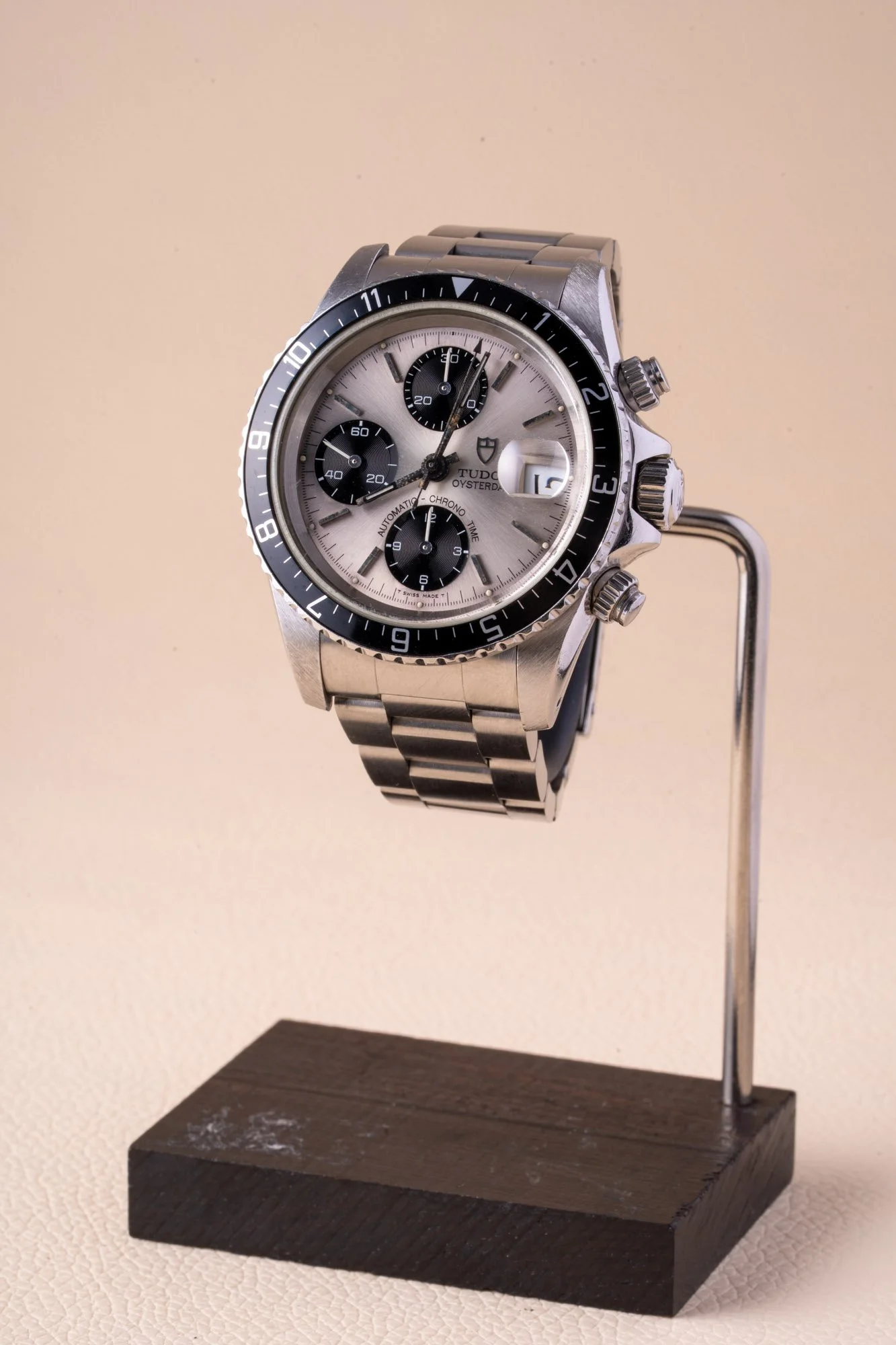 Tudor_79160_Oysterdate_B_s-1.jpg