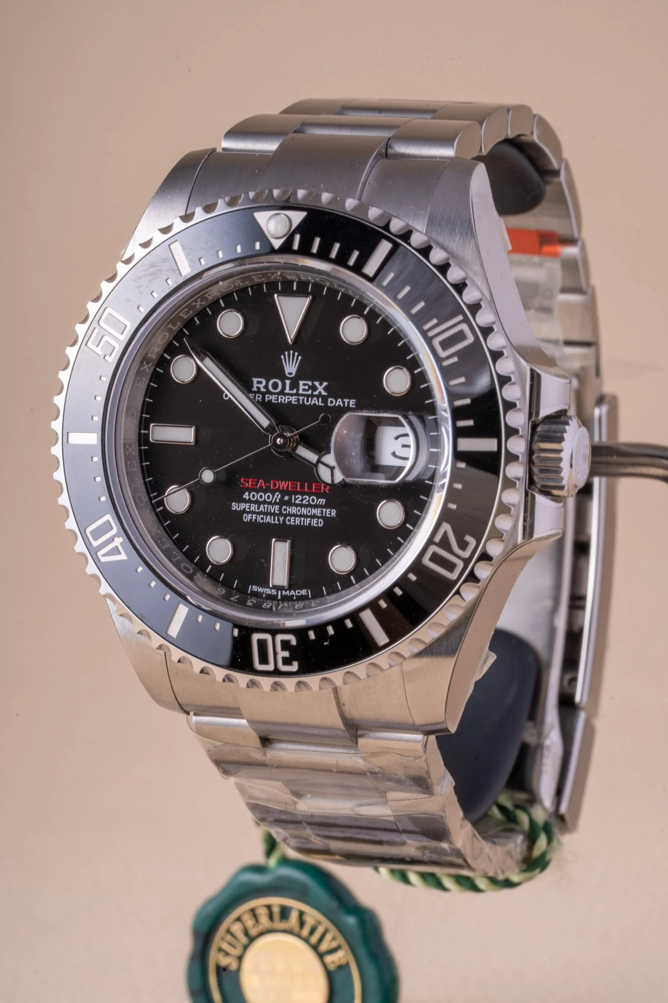 Rolex_Sea_Dweller_B_126600_s-3.jpg