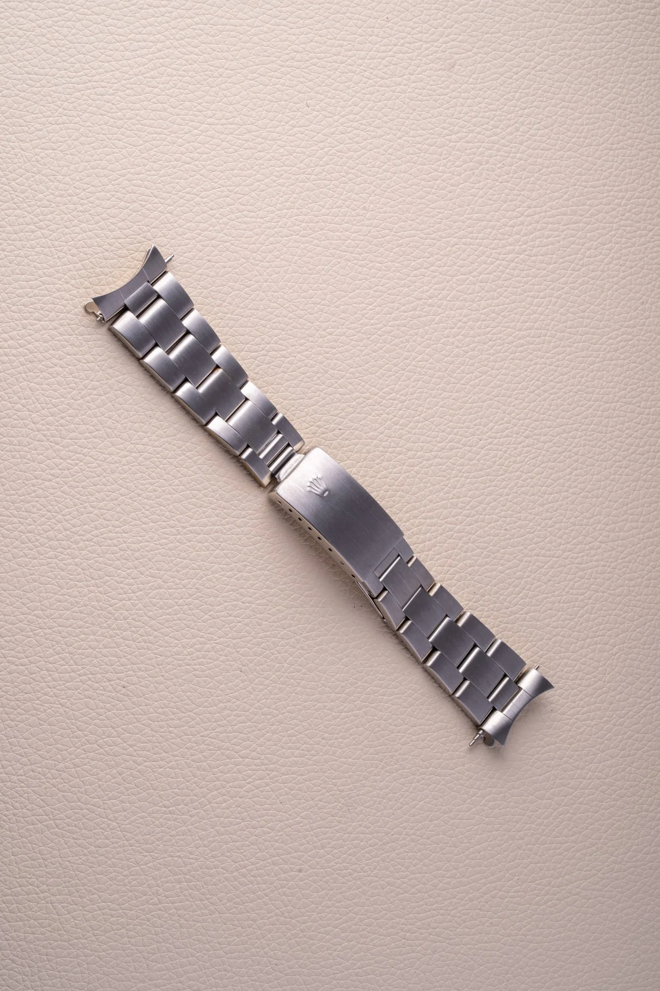 J_Oyster_19mm_Solid_s-1.jpg