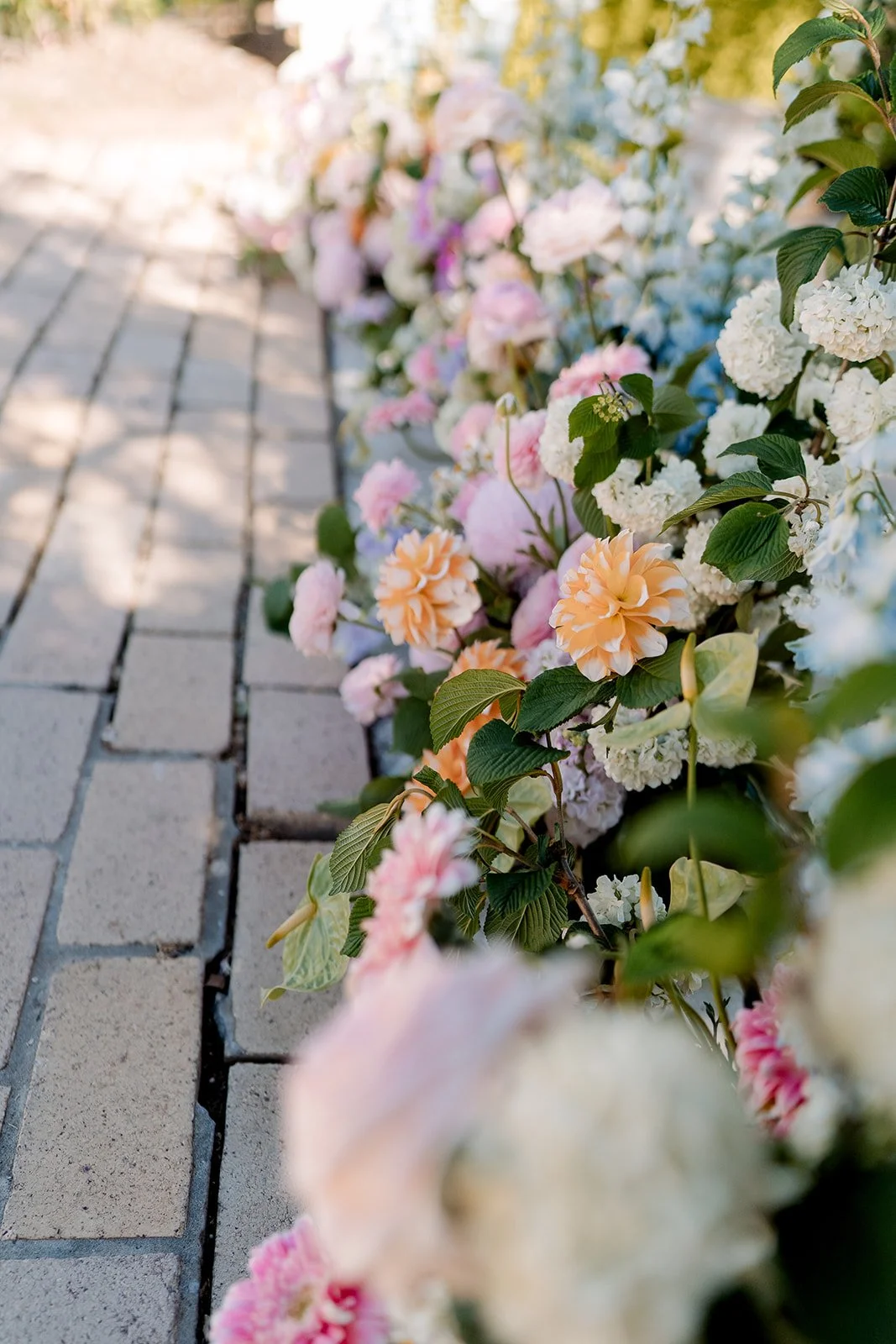 0097 AI INLIGHTEN 20251011.jpg