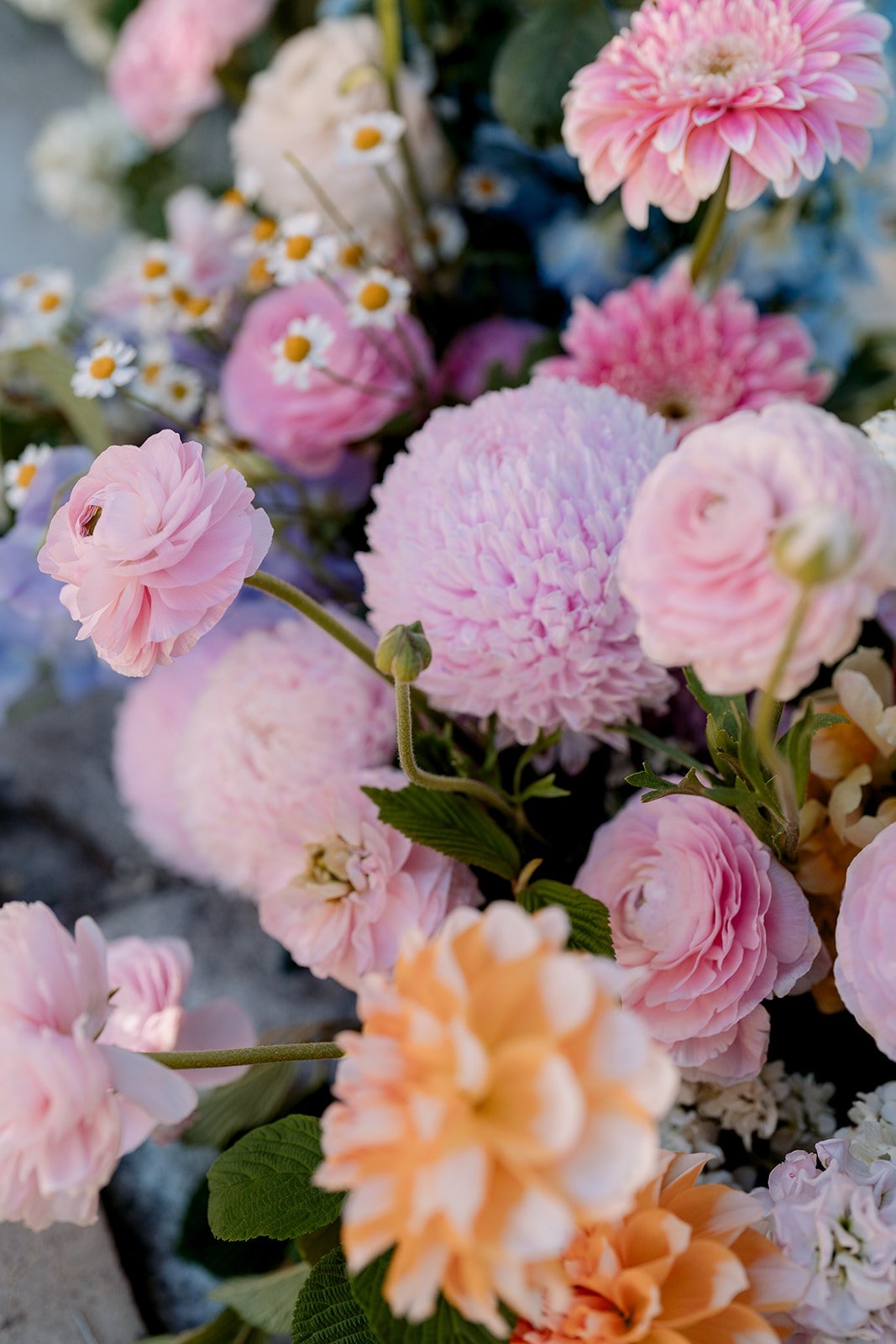 0100 AI INLIGHTEN 20251011.jpg