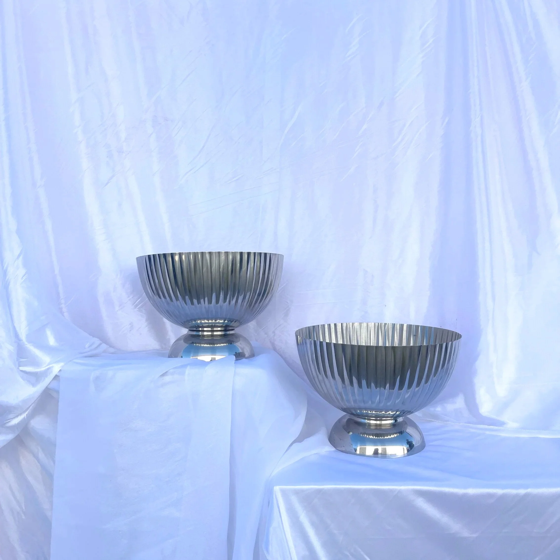 Large Ribbed Bowl - Silver