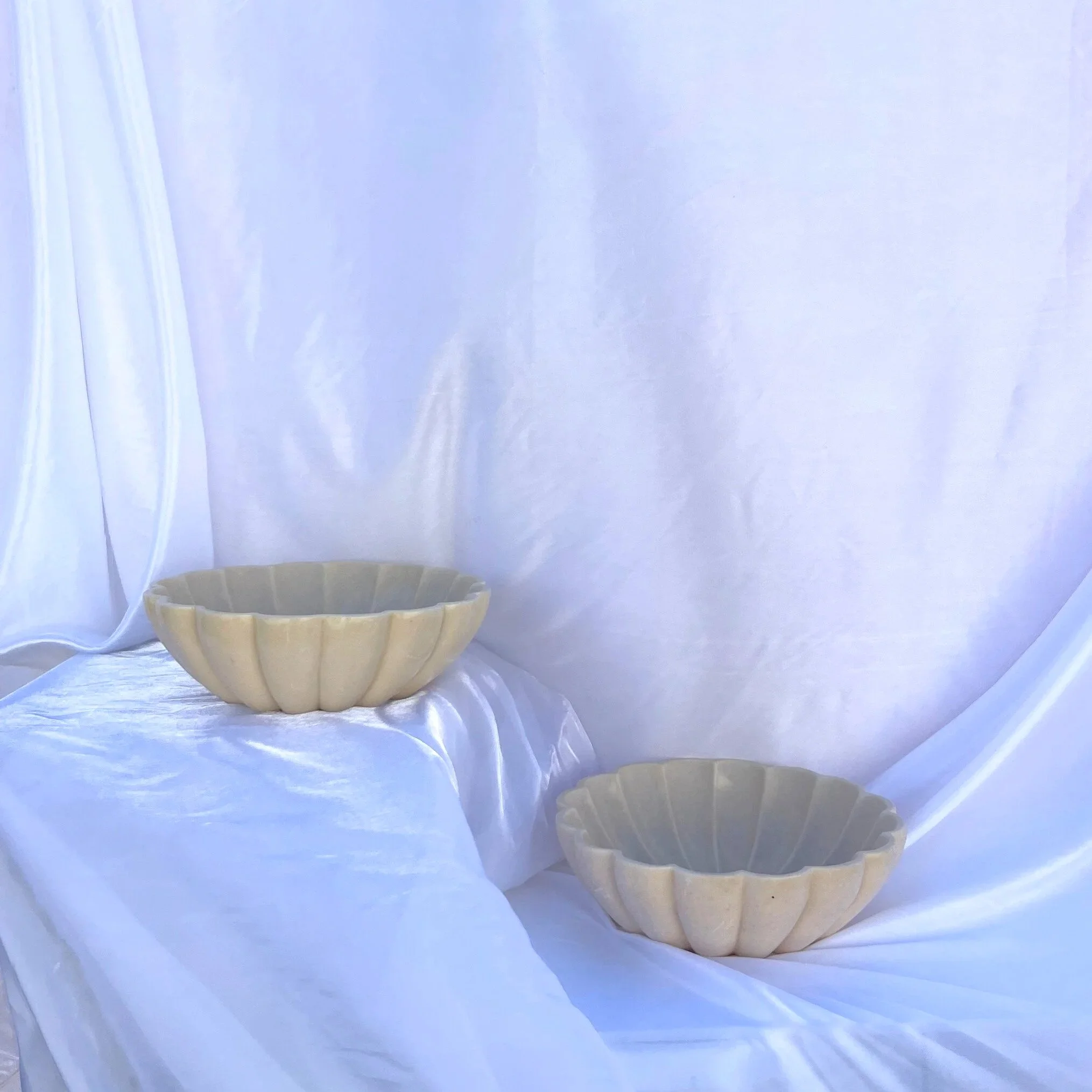 Low Wavy Bowl - Nude