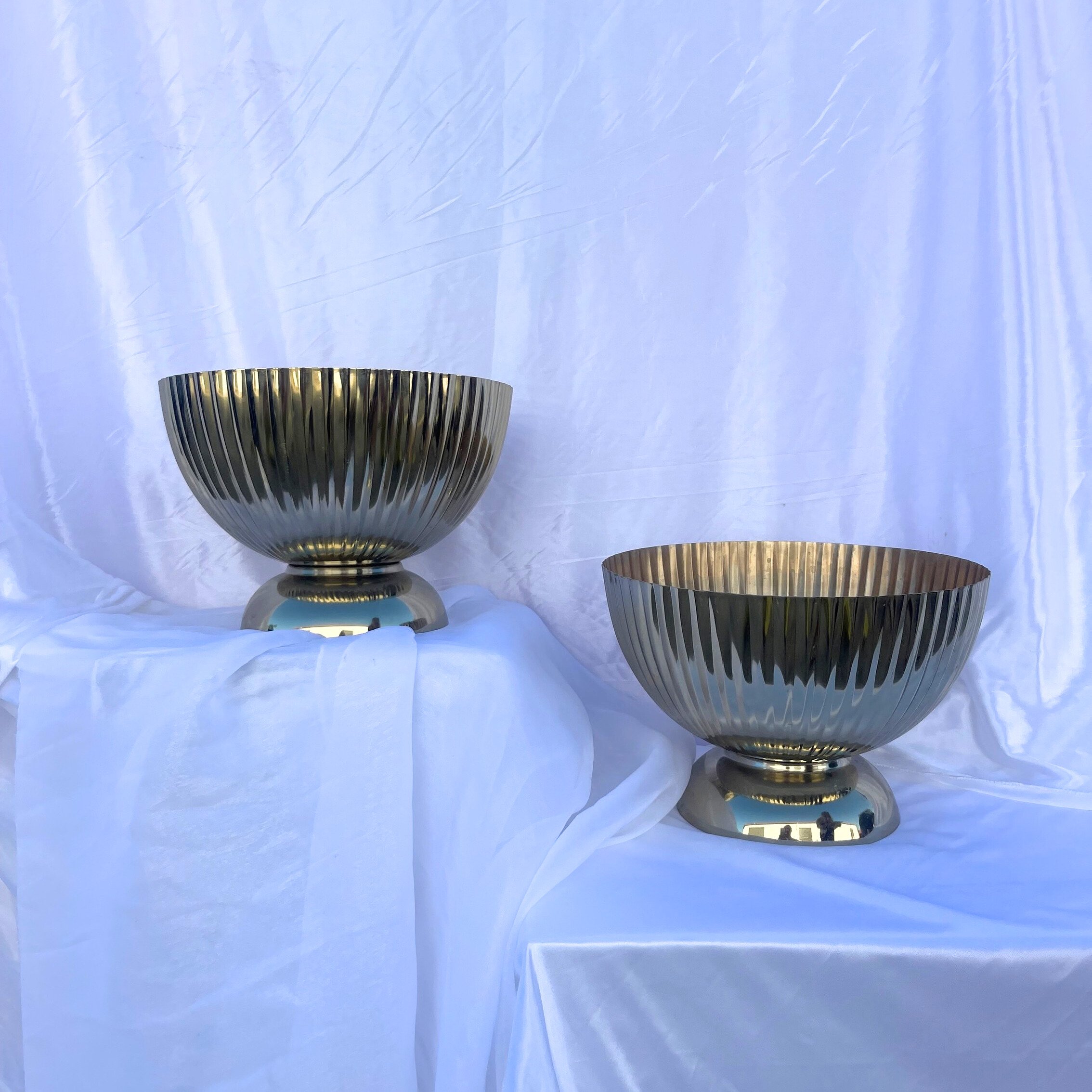 Large Ribbed Bowl - Gold