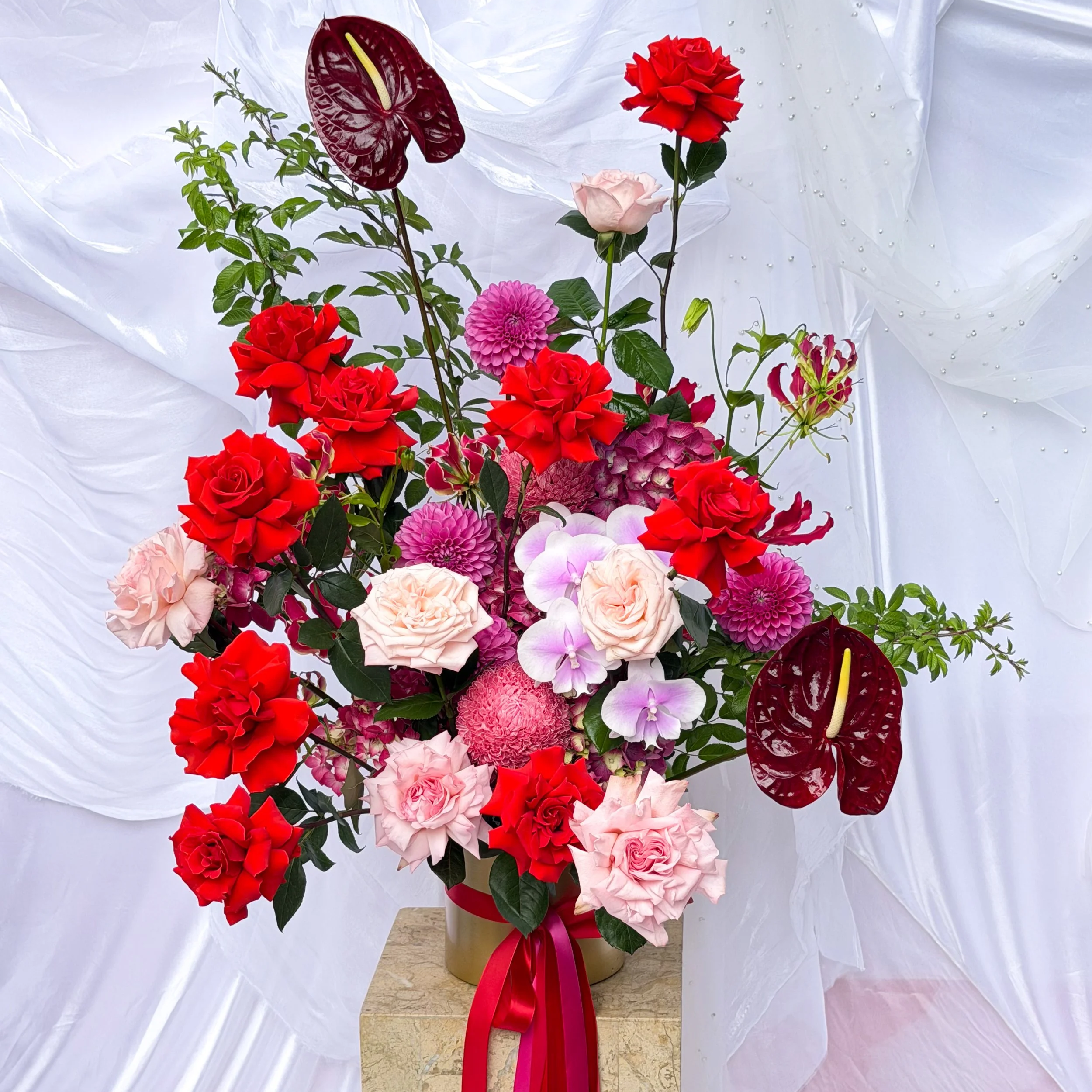 VALENTINE'S VAULT - Love Bug