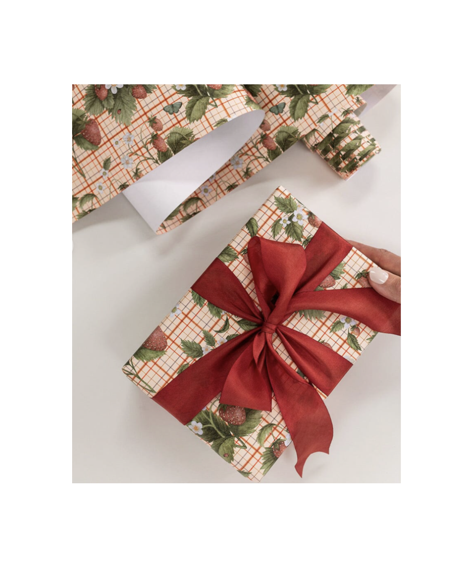 Gift Wrap Roll 3m - Strawberries