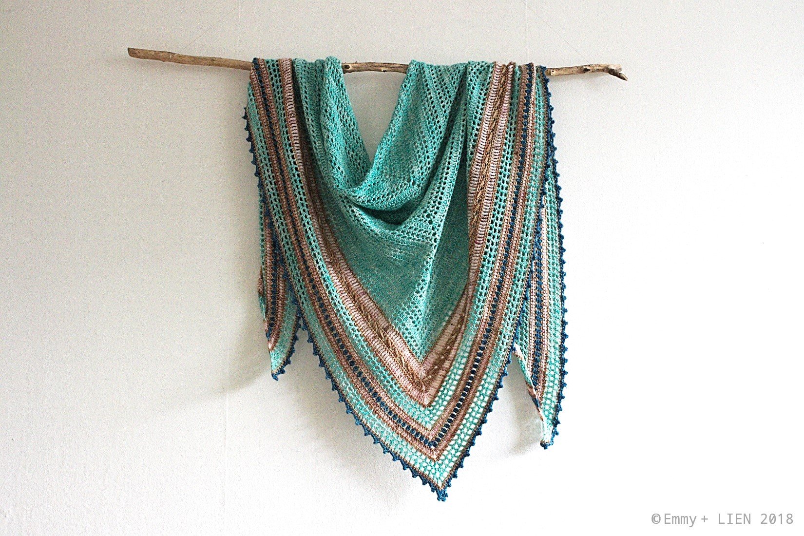 SeaGlassShawl_ElineAlcocer1.jpg