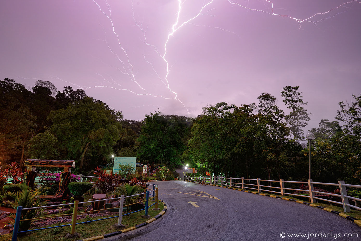 penang-air-itam-dam_landscape-photographer_lightning-season_jordan-lye-10.jpg