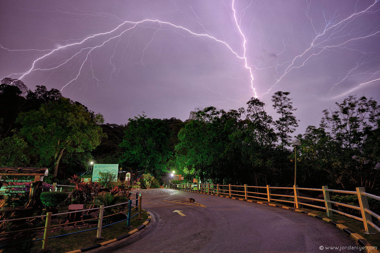 penang-air-itam-dam_landscape-photographer_lightning-season_jordan-lye-11.jpg