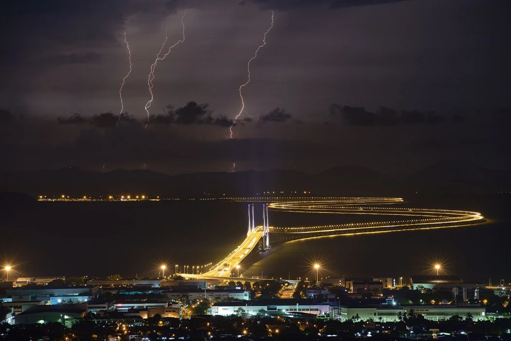 The lightning dragon