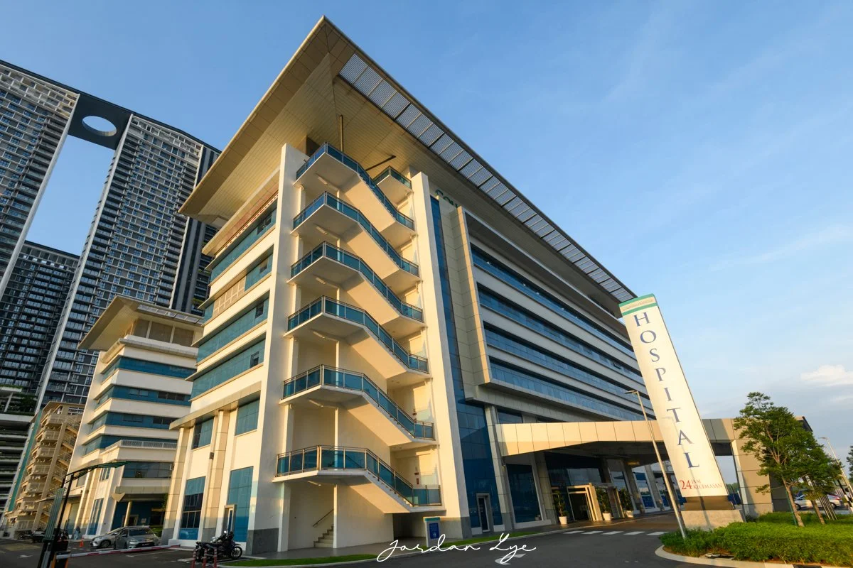 Exterior 02.JPG