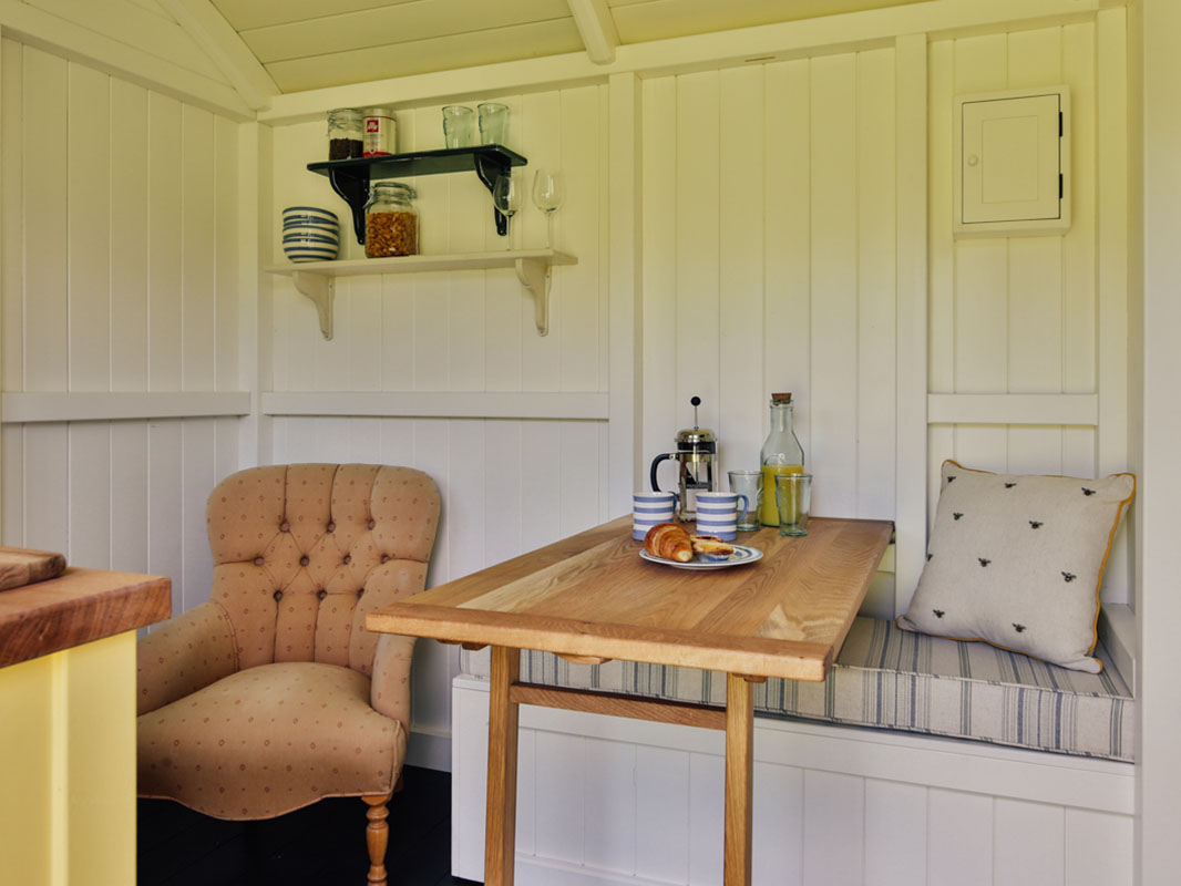 fold down dining table.jpg