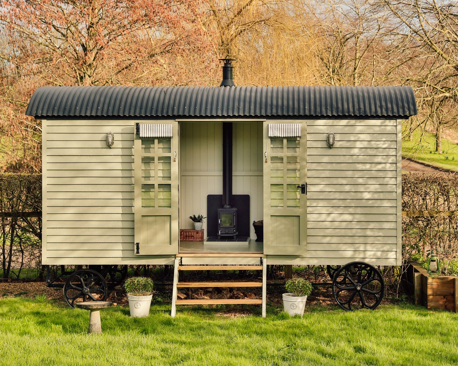 Homestead-Hut-for-Sale-Exterior-1500-8.jpg