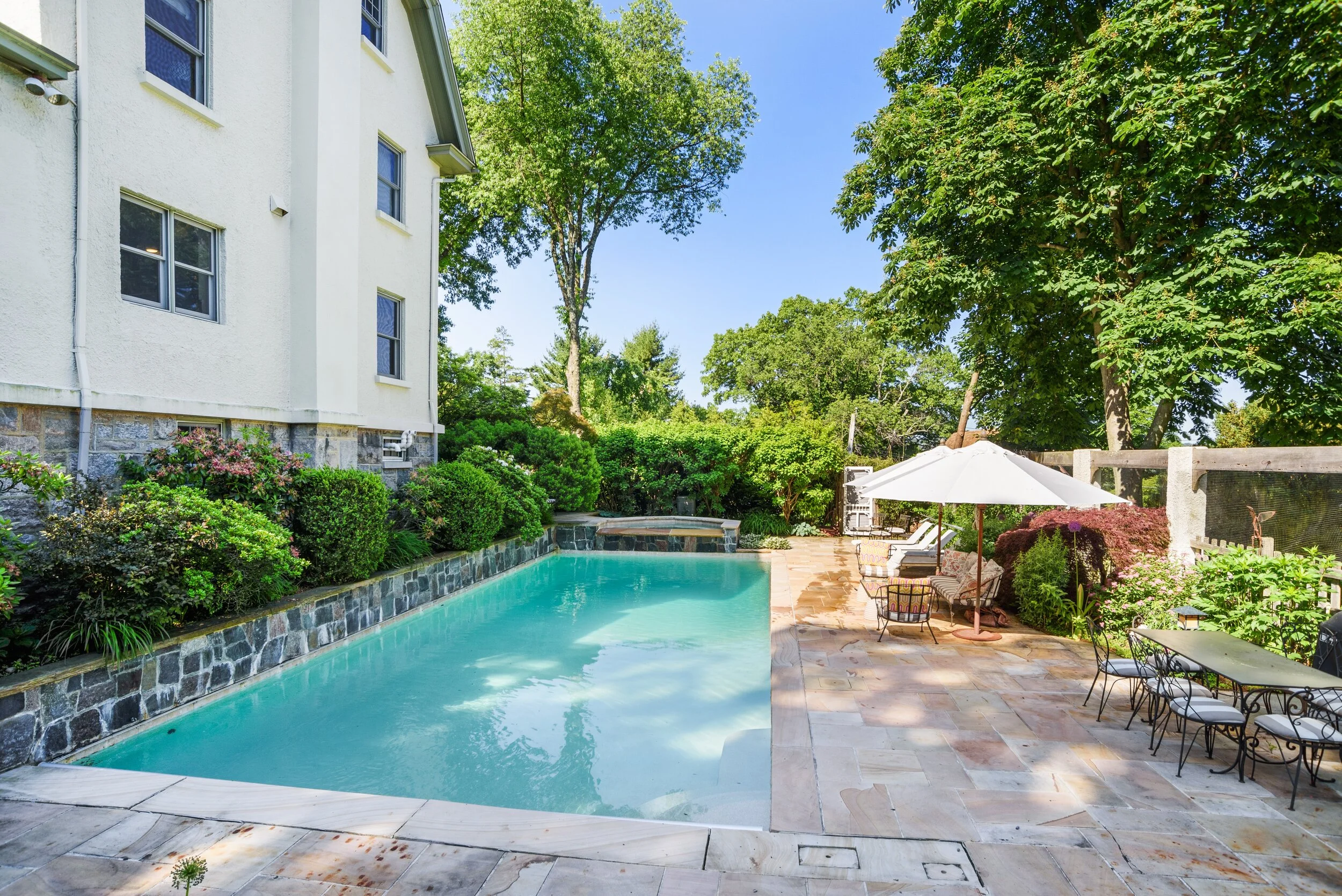 25_25-Circle-Drive_2030_Print (1).jpg