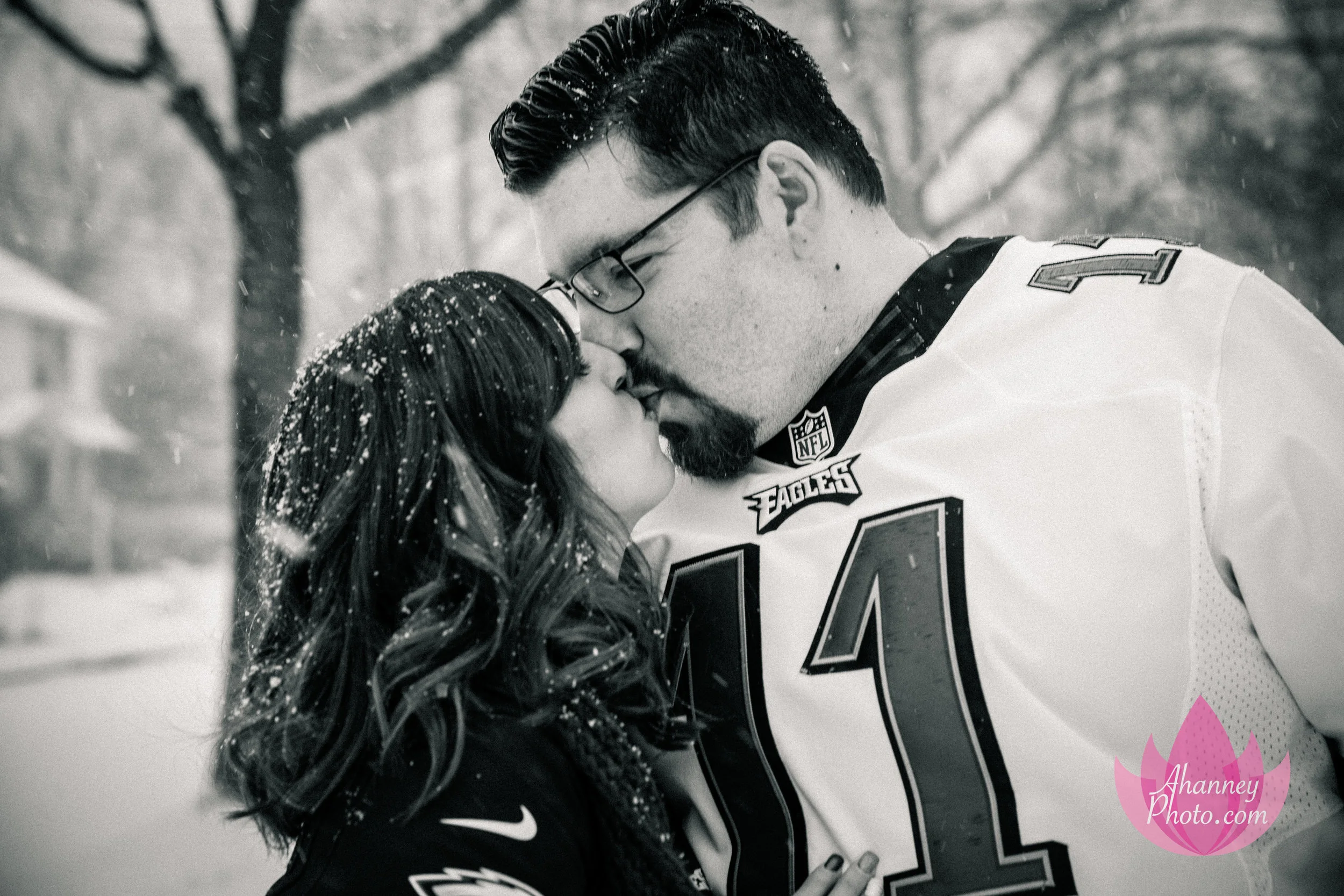 AHanneyPhoto couple snow eagles