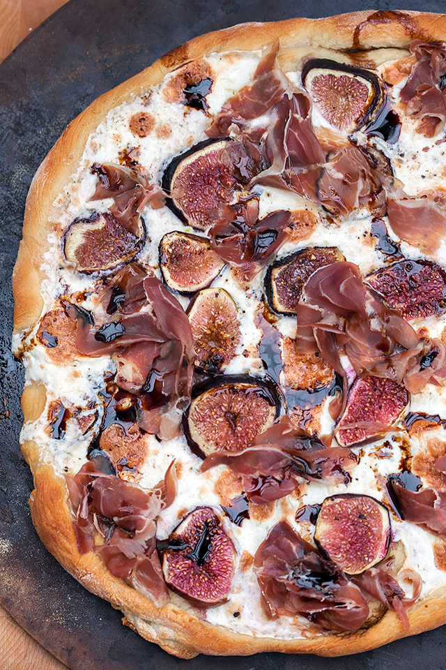 Fig &amp; Prosciutto Pizza with Balsamic Drizzle