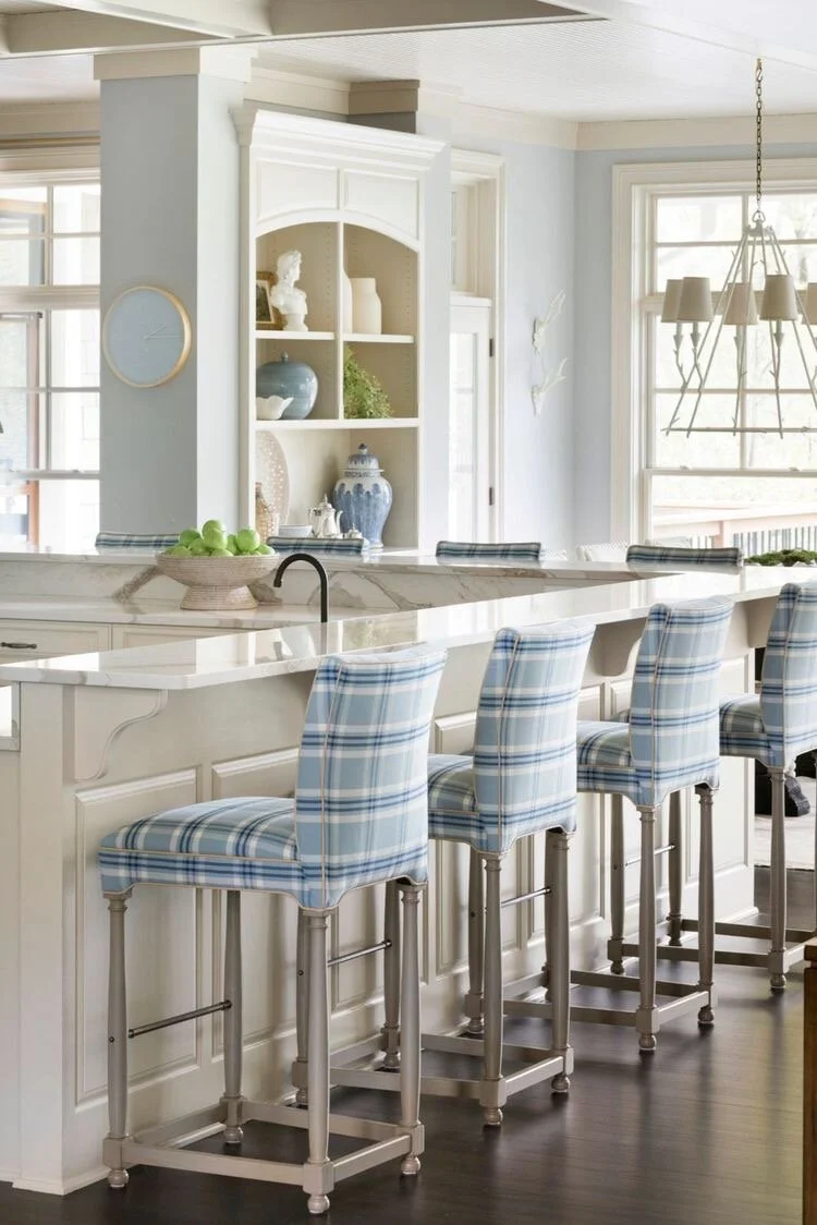 House Tours | Traditional Minnesota Cottage