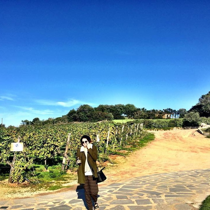 How one enters a winery...