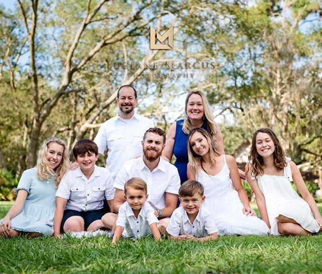 Sneak Peek from weekend session! I CANNOT wait to edit this session! Beautiful family! ❤️ #lmphotography_lumarcus #familyportrait #orlandophotographer #beautifulfamily #longwoodphotographer #familyiseverything