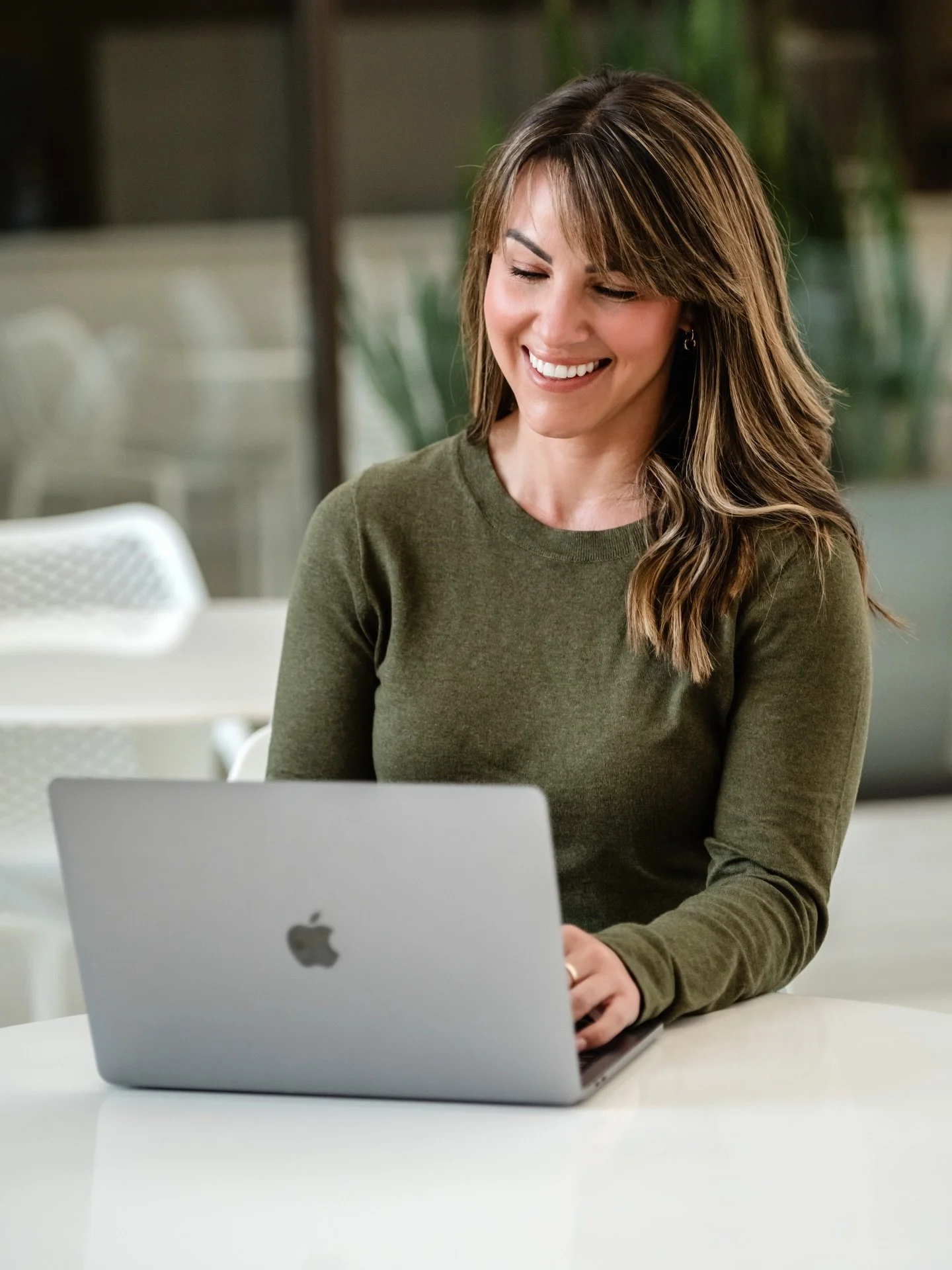 Loved working with Tiffany! As a dedicated mental health therapist, she helps young adults build healthy emotional habits now, so they can step into their future with confidence, clarity, and strength. 

Her mission is powerful: breaking unhelpful pa
