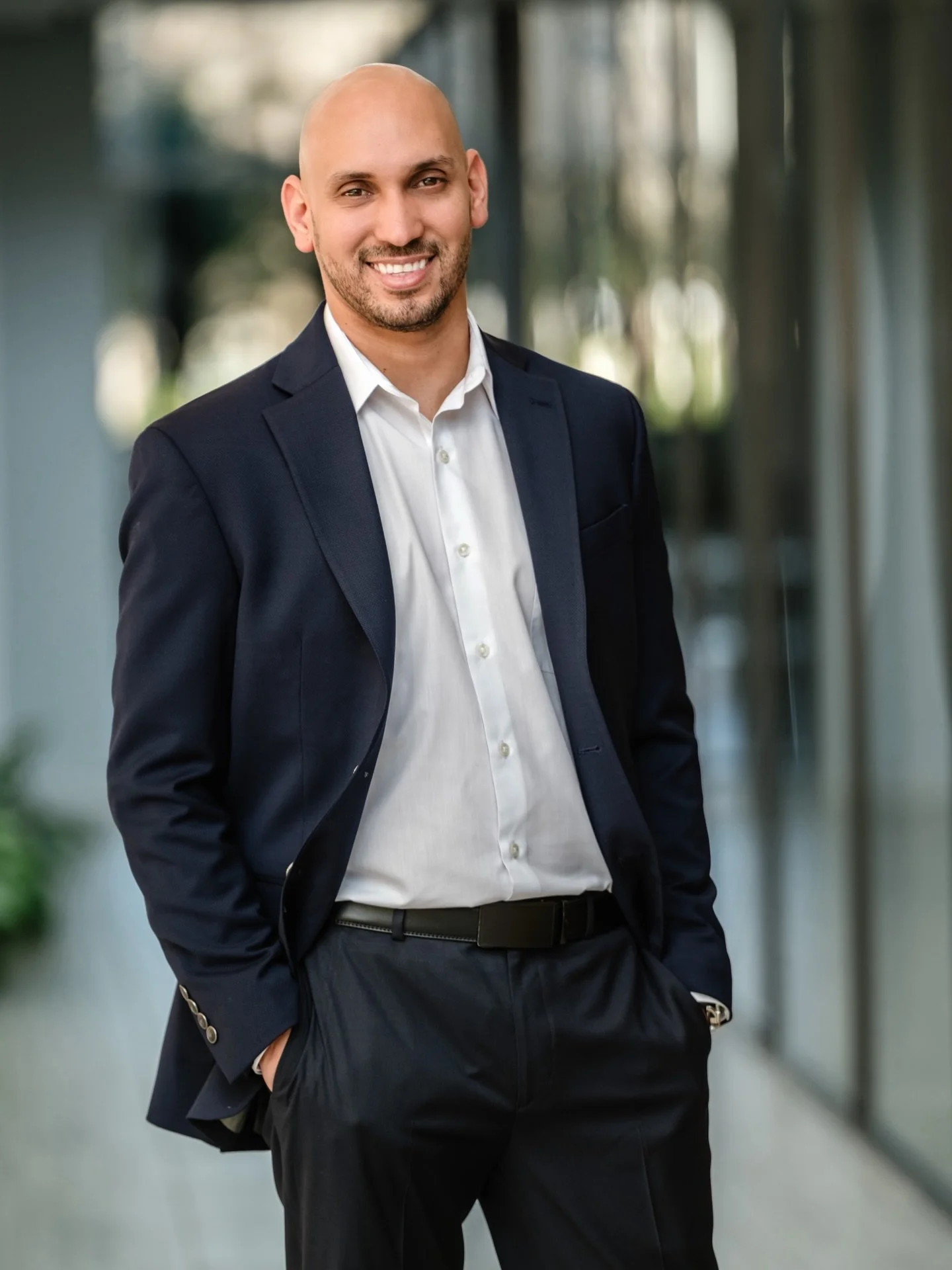 I just want to take a moment to give a huge shoutout and thank you to my amazing client Berto, who found me through Google! He was in need of a fresh, polished headshot, and I&rsquo;m so grateful he trusted me to capture it. Google reviews really do 