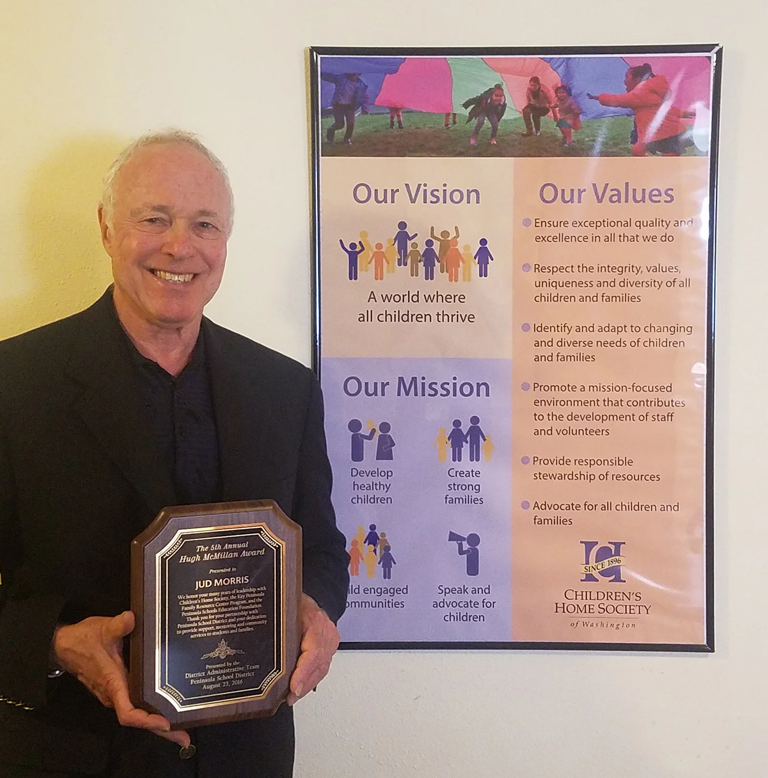 Key Pen staffer receives school district honor