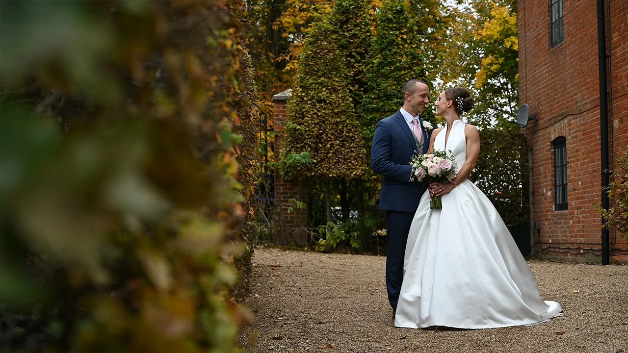 Nicki &amp; Alex // Bury Court Barn, Farnham Wedding
