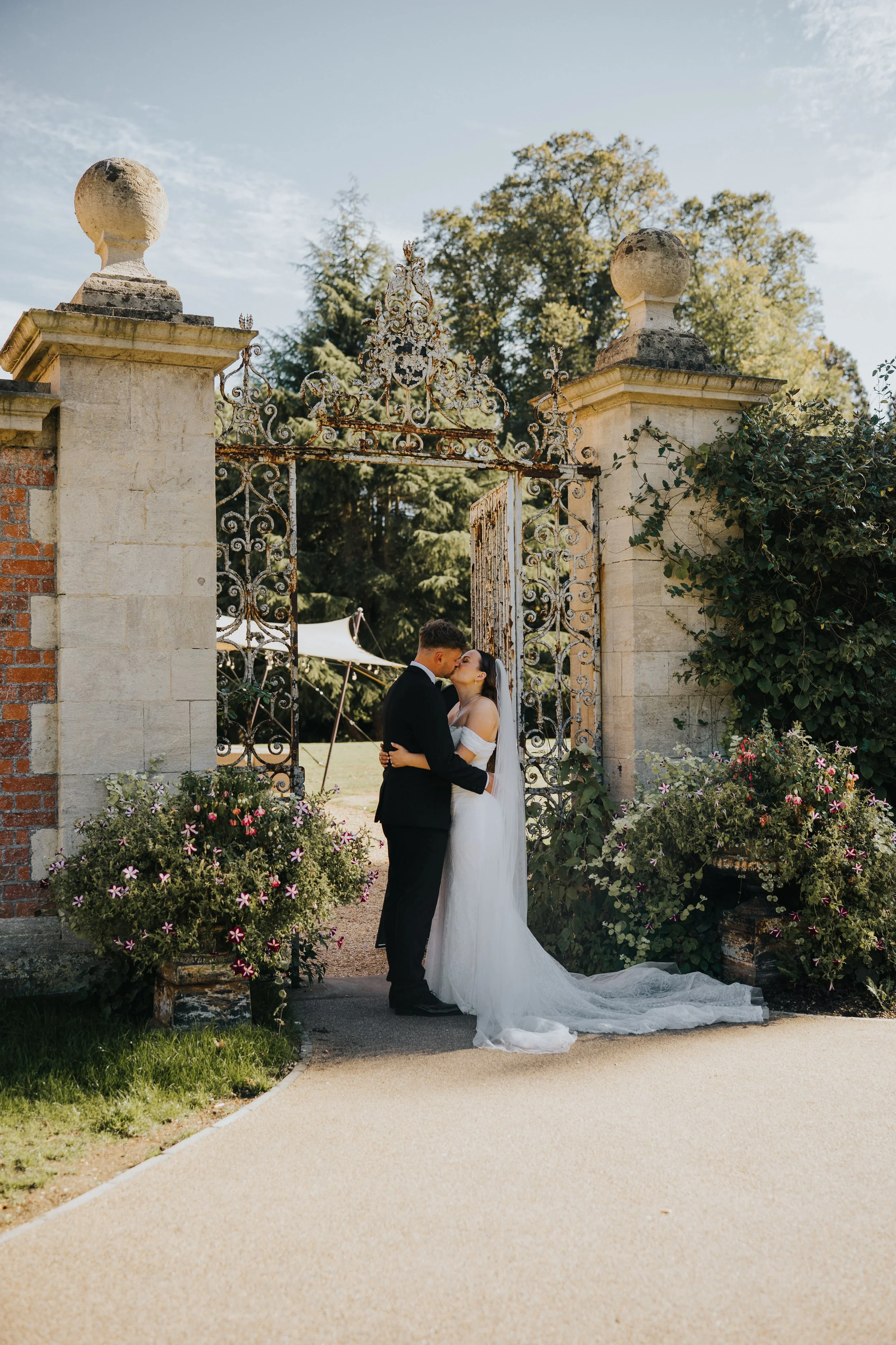 Charlie Bluck Photography X Dean & Abigail - 581.jpg