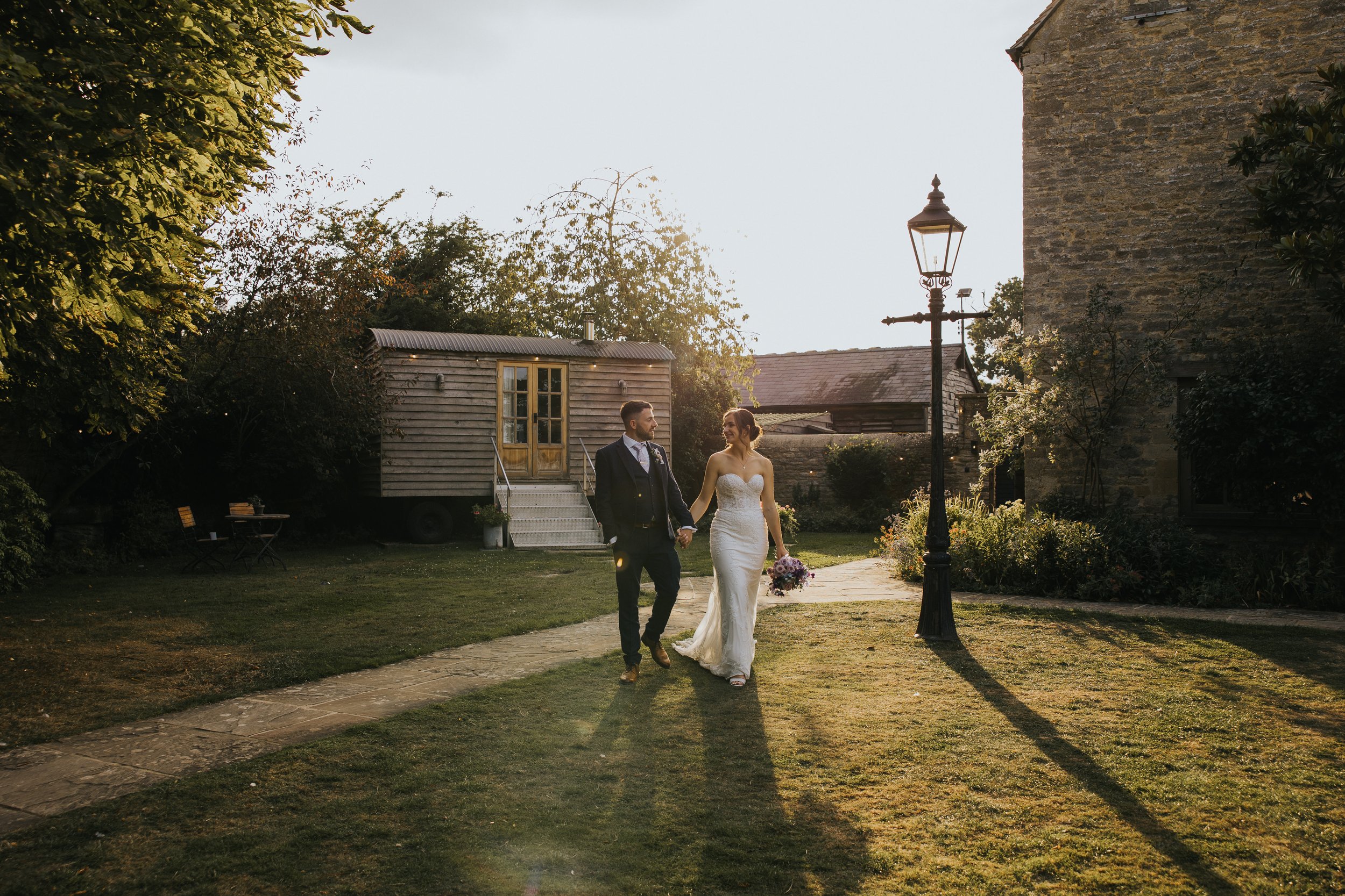 Rebecca &amp; Nathan // Tythe Barn, Launton Wedding