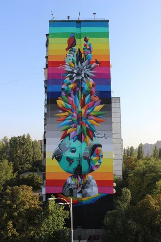 Kiev.-Ucranie-329x494.jpg